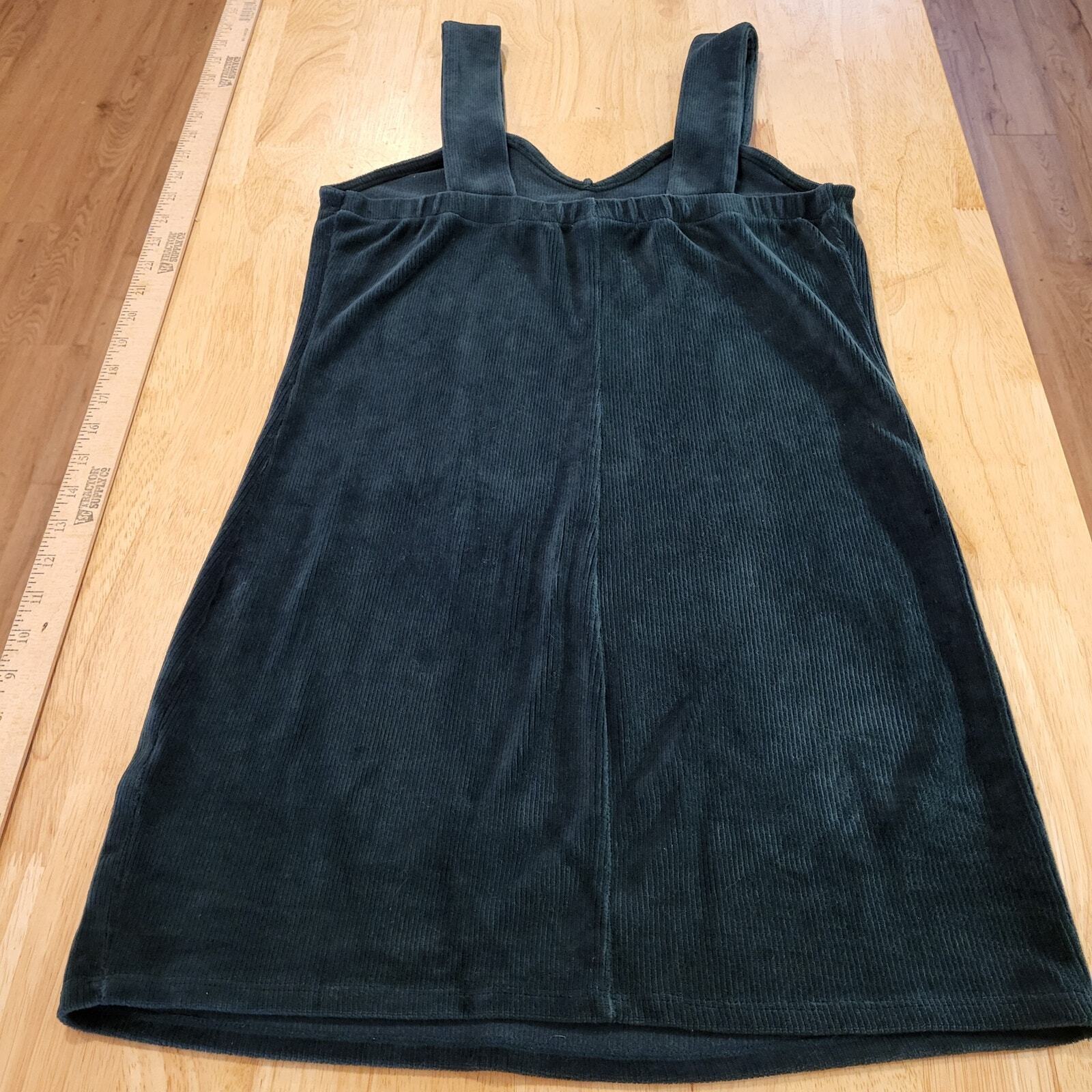 Wild Fable Green Velvet Eyelet strap silver detail bodycon mini 15" pit 2 pit 