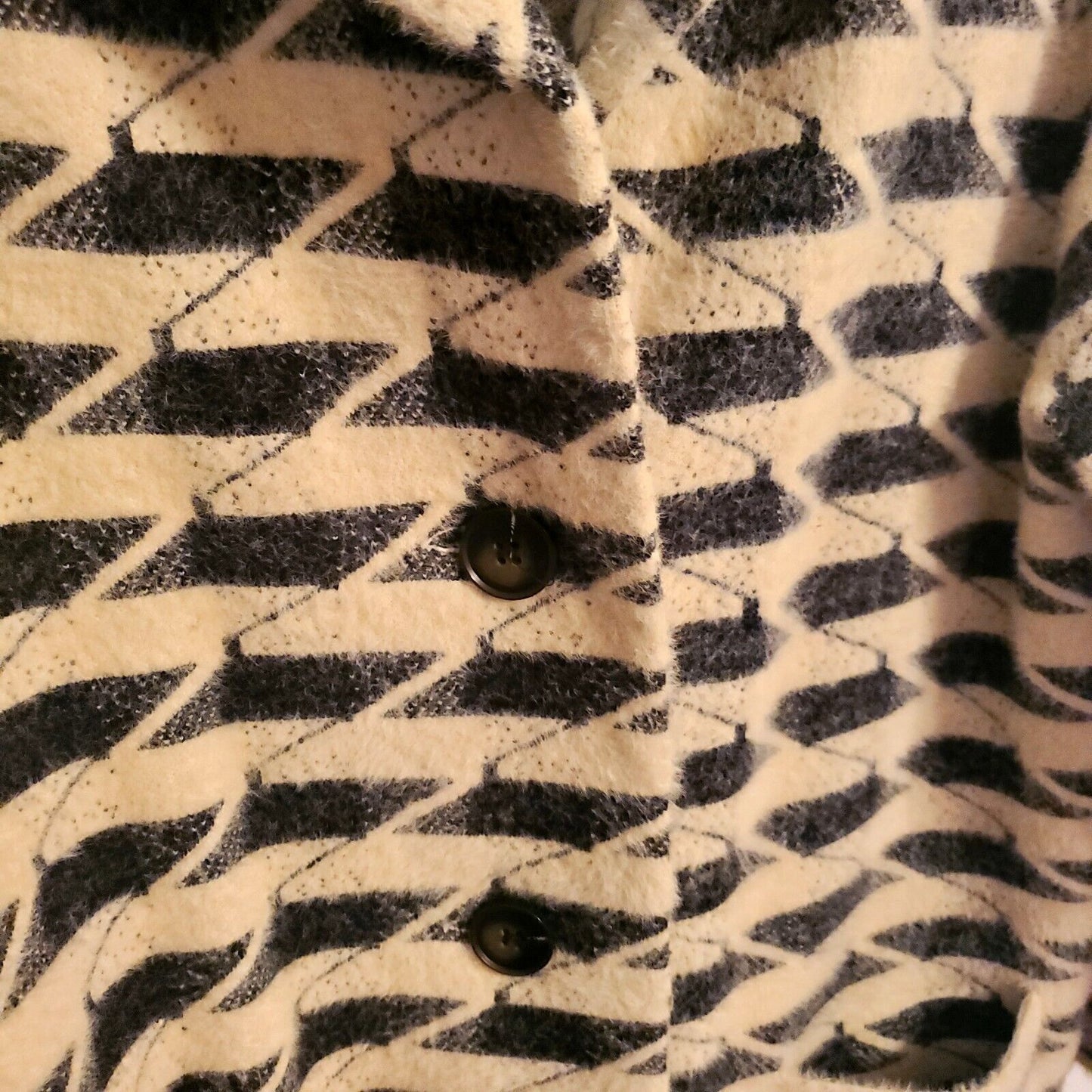 Cliche Black and Cream Houndstooth Button Front Mid Collar Wool Blend Cardigan
