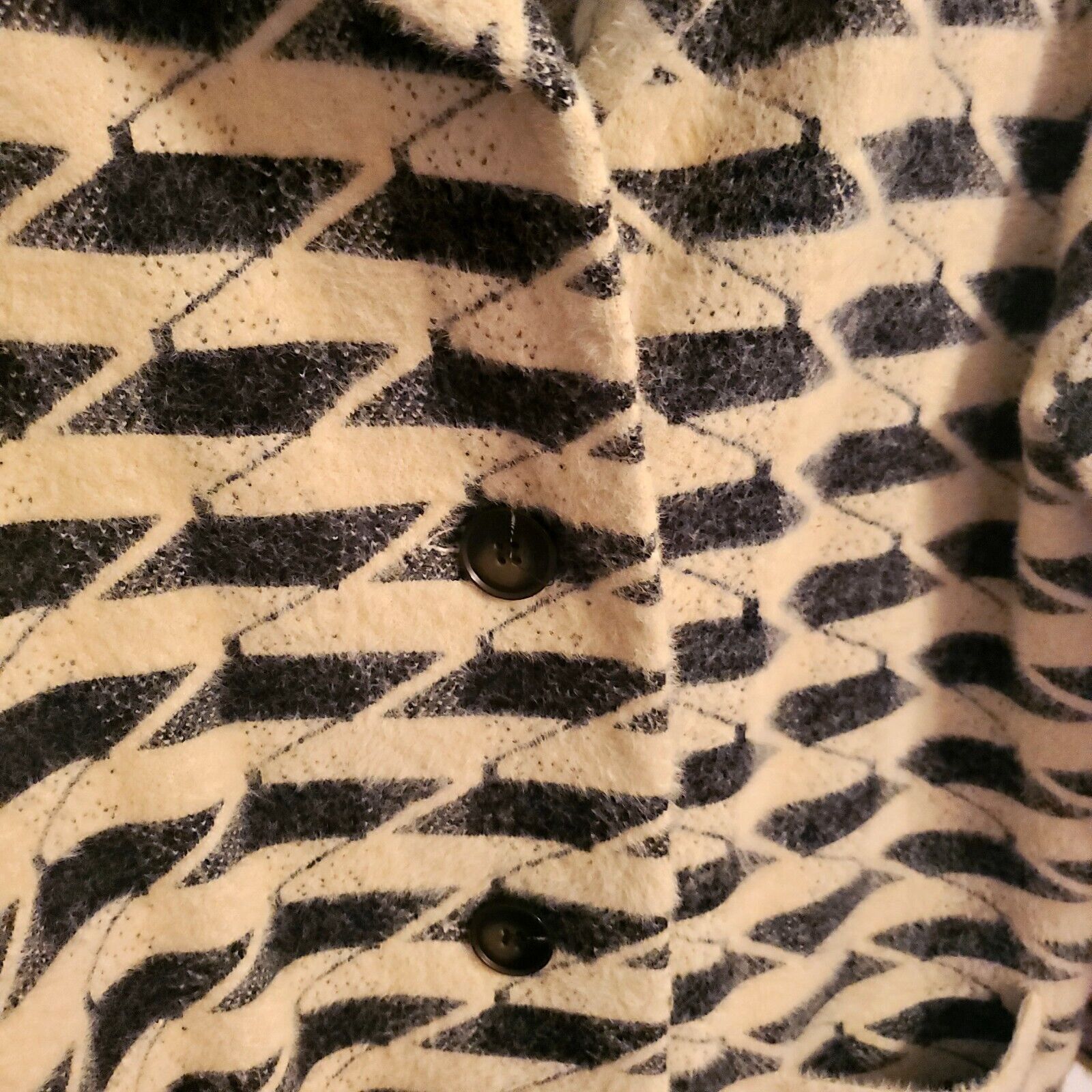 Cliche Black and Cream Houndstooth Button Front Mid Collar Wool Blend Cardigan