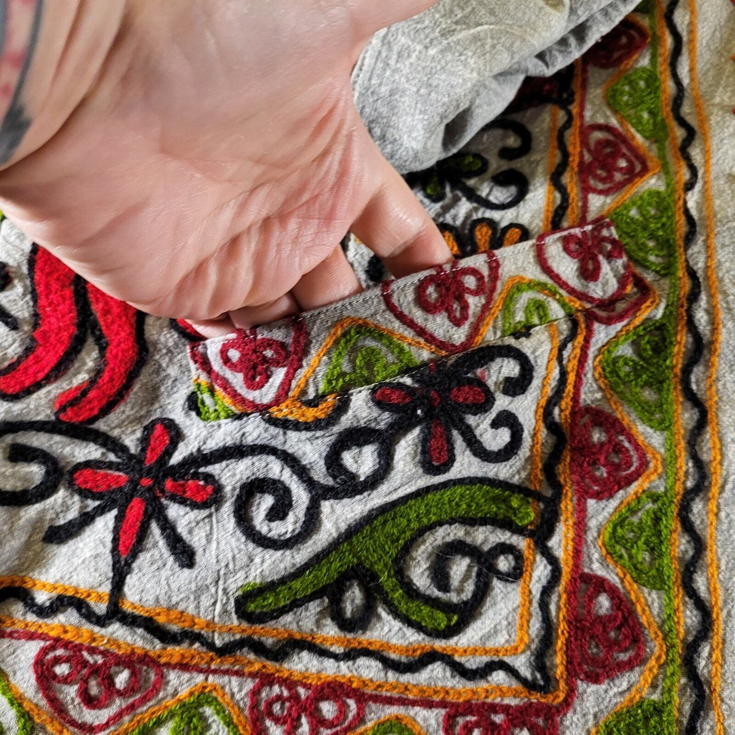 100% Cotton Made in India Hand Embroidered pockets a buttons 22" P2P 27" Long