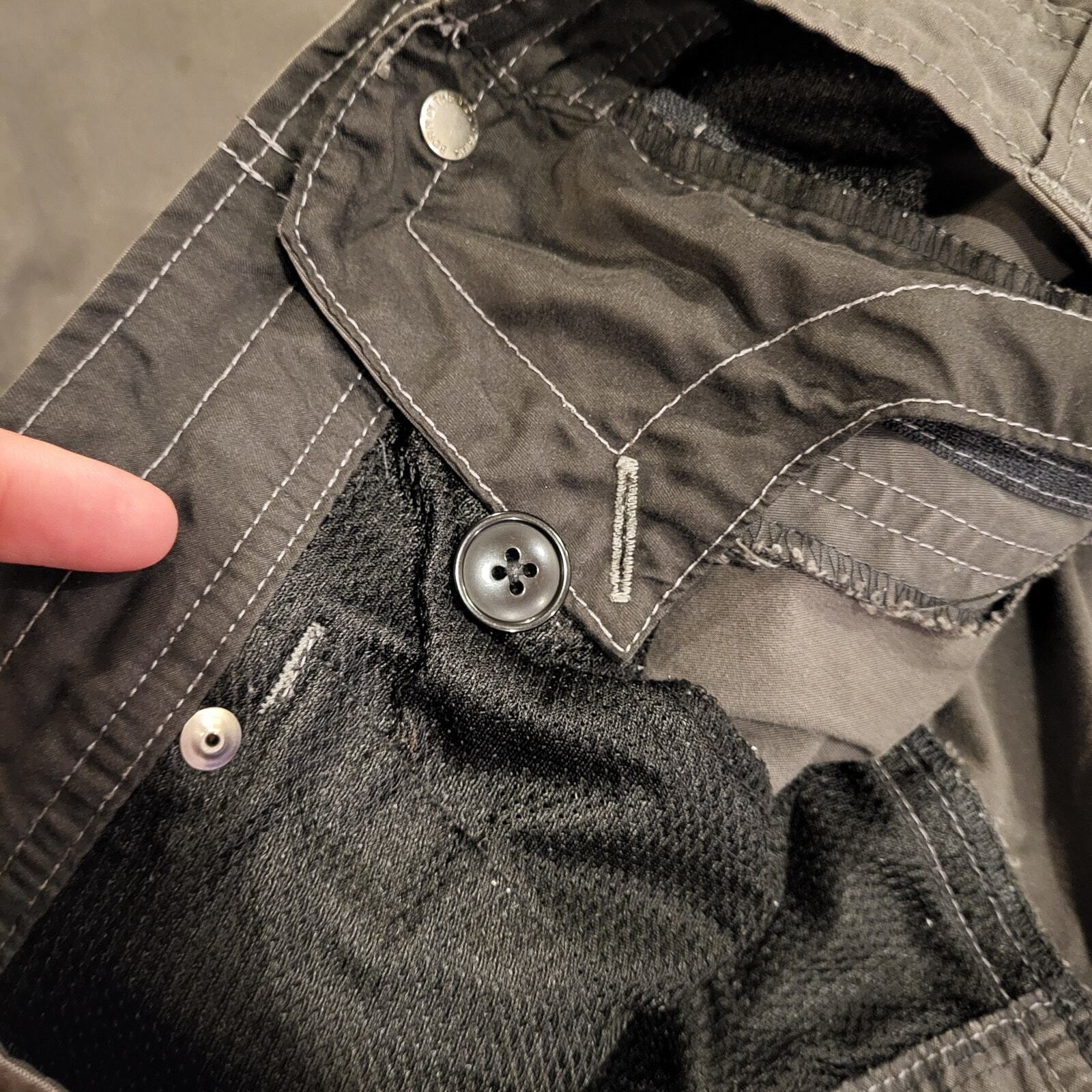 Kuhl Radikal Men's Charcoal Pants Pocket Knee Detail (Some Wear & Staining)