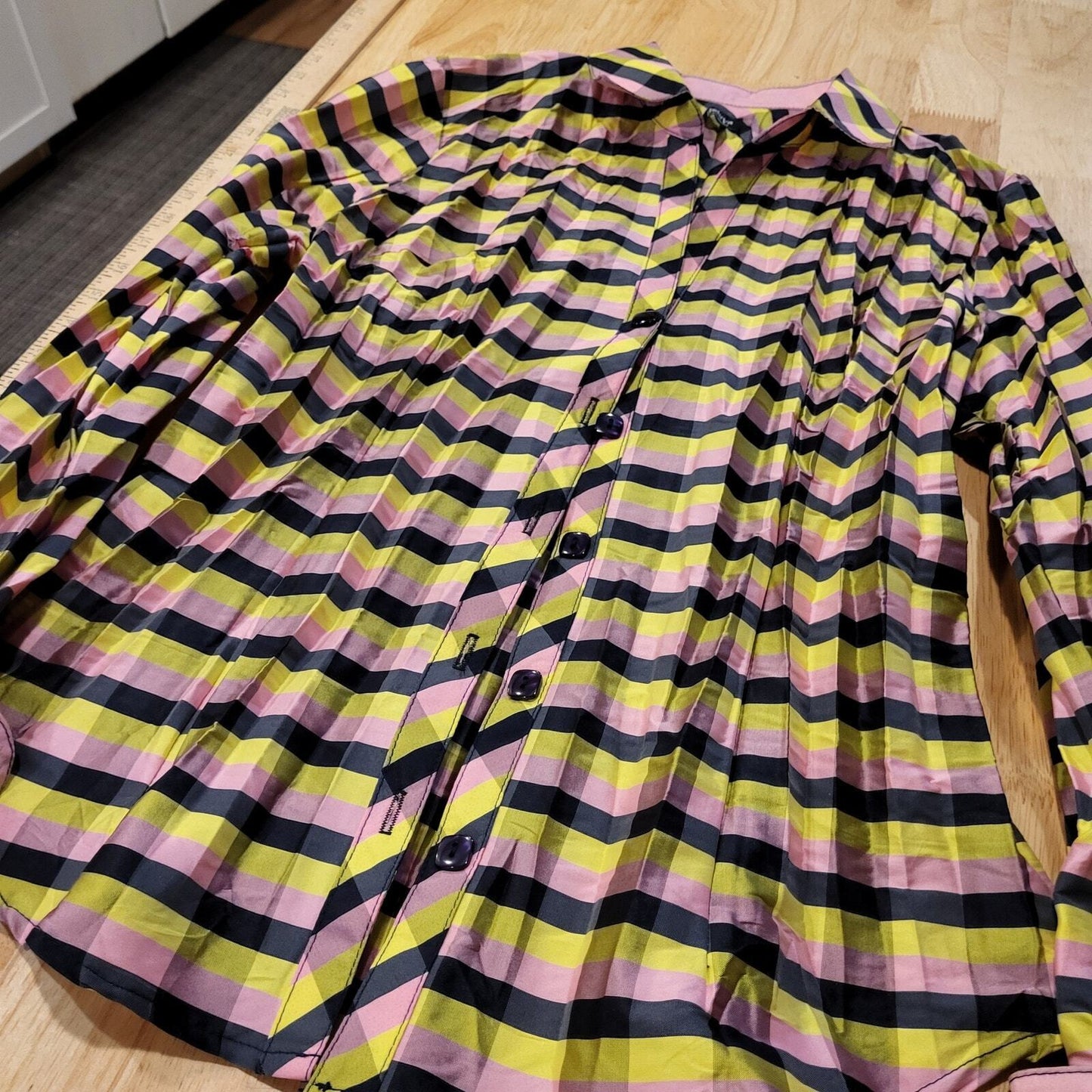 Beluva Pink & Green Plaid Crepe Button Down Collared Top Cuff Colorful 18" P2P