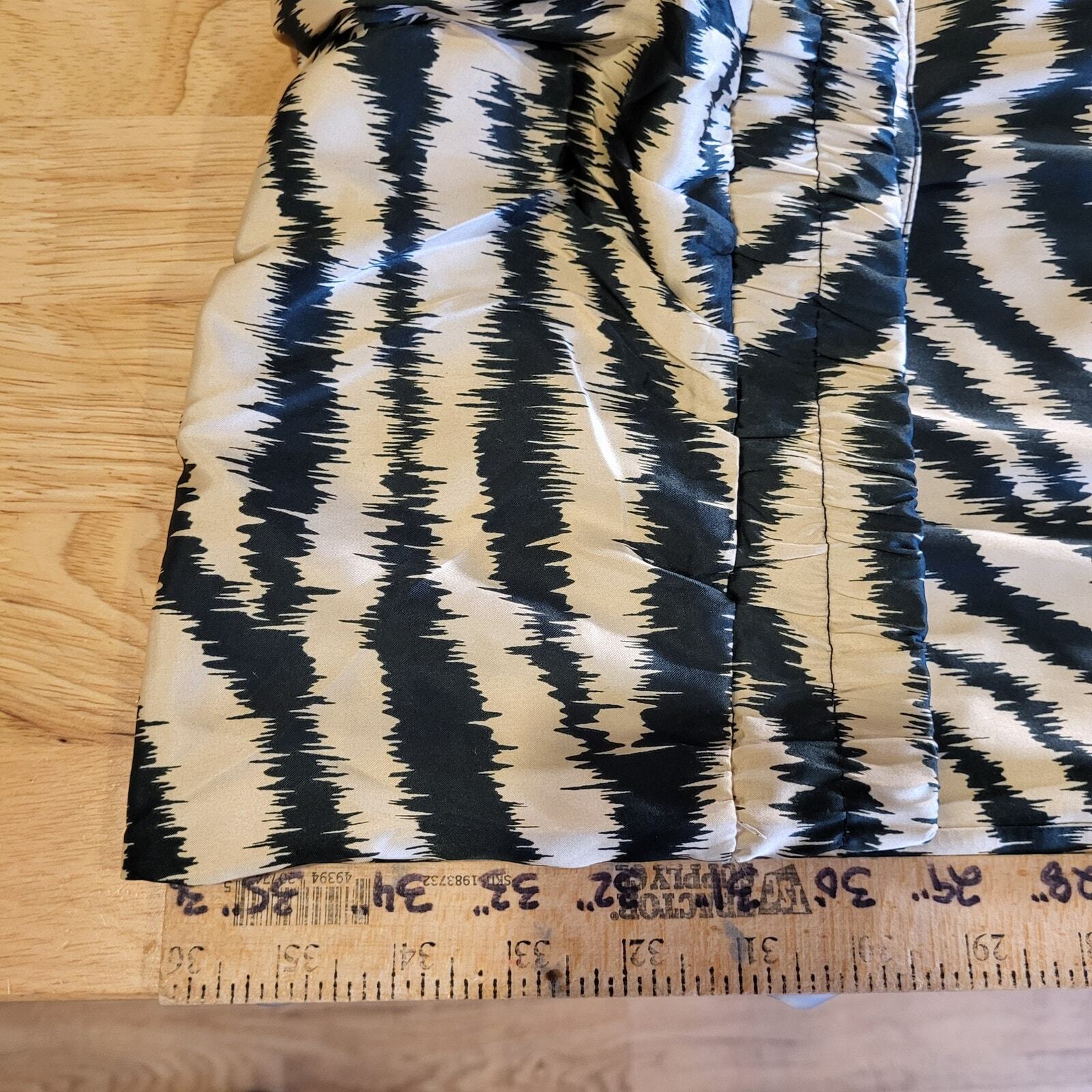 Haute Monde 32" Elastic Waist Wide Leg Zebra Satin Pant Button 43" long 24" wide