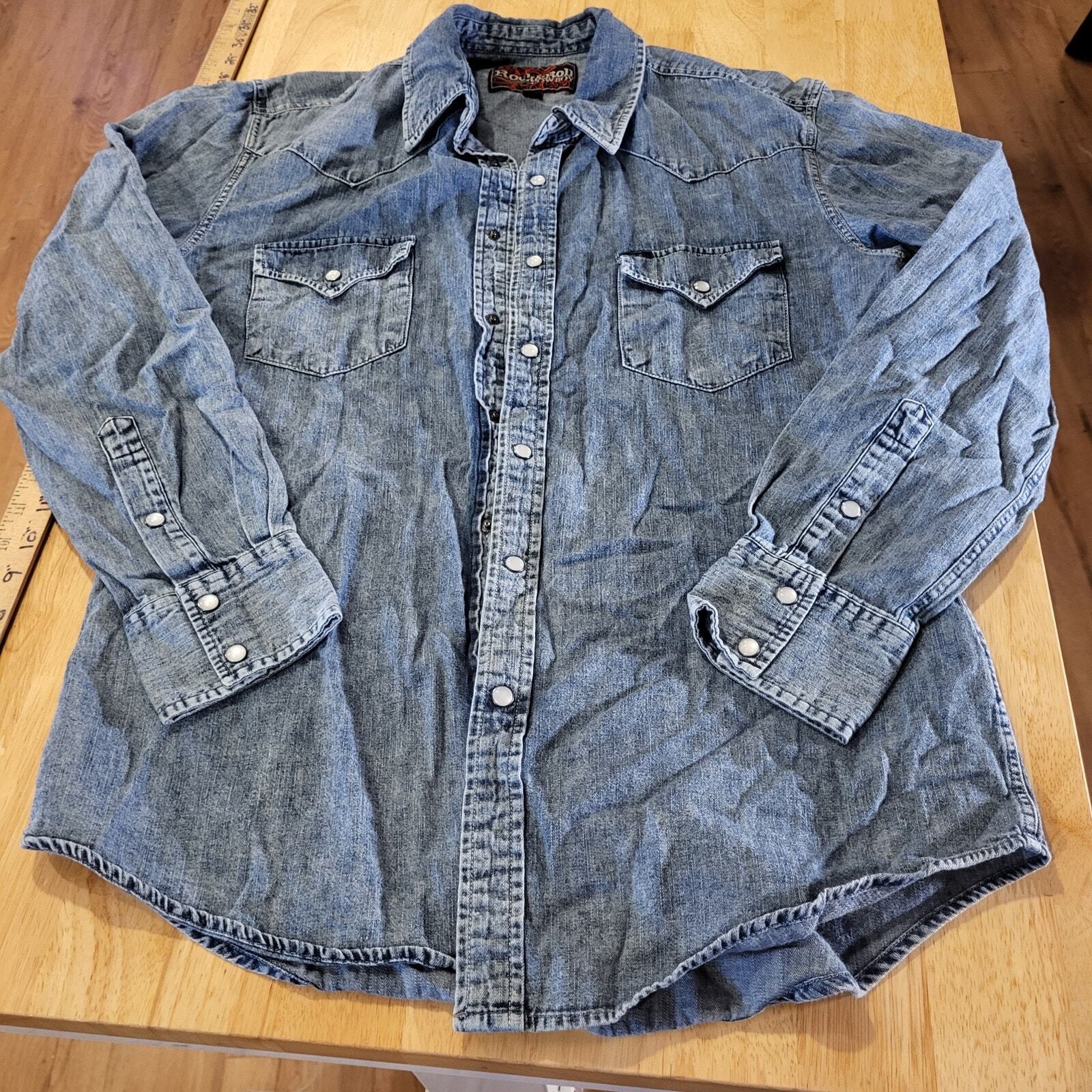 Rock and Roll Cowgirl Denim Pearl Snap Yolked Collared Button Down Long Sleeve 