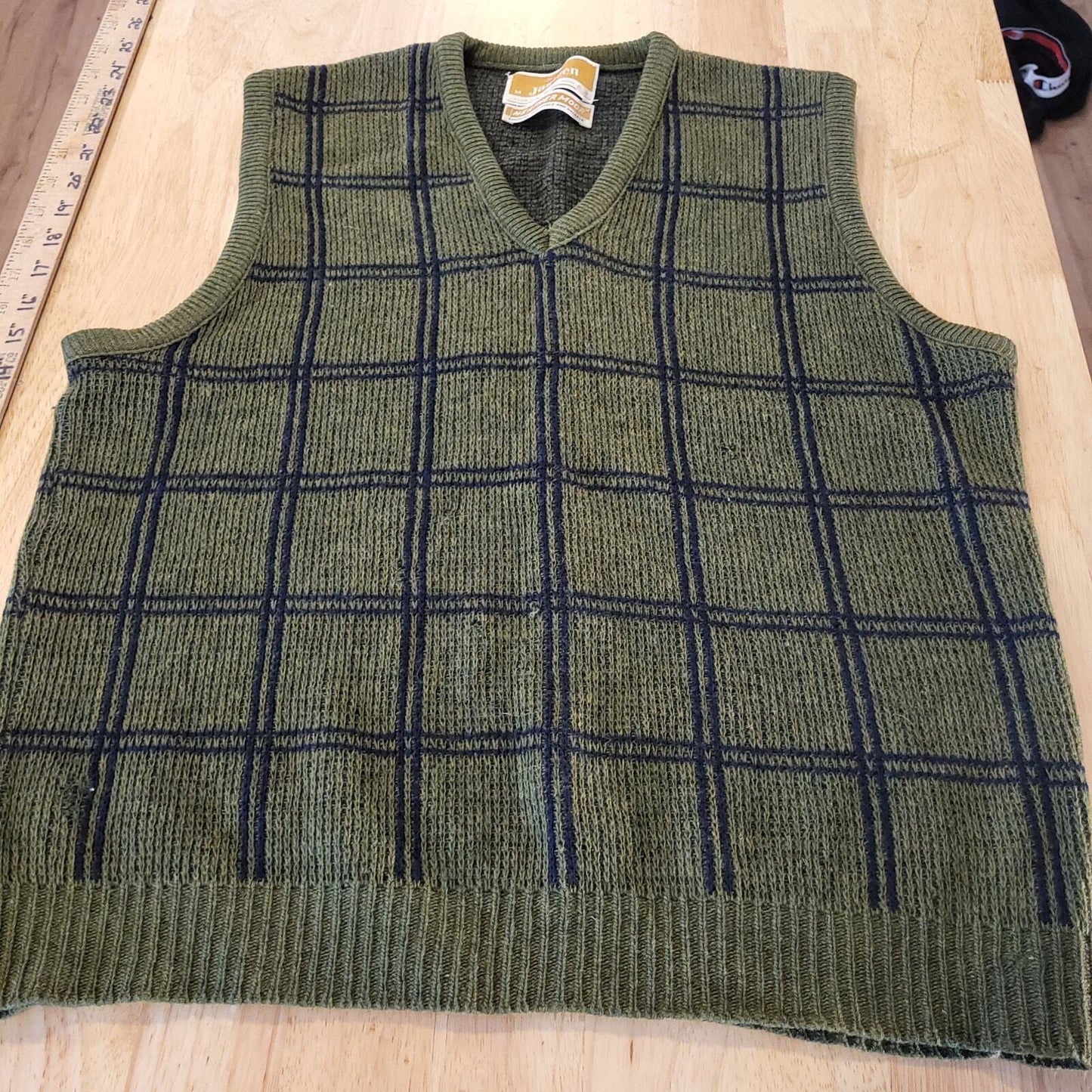 Jantzen Heather Moor 100% Pure Virgin Wool Vintage Machine Washable Vest Medium