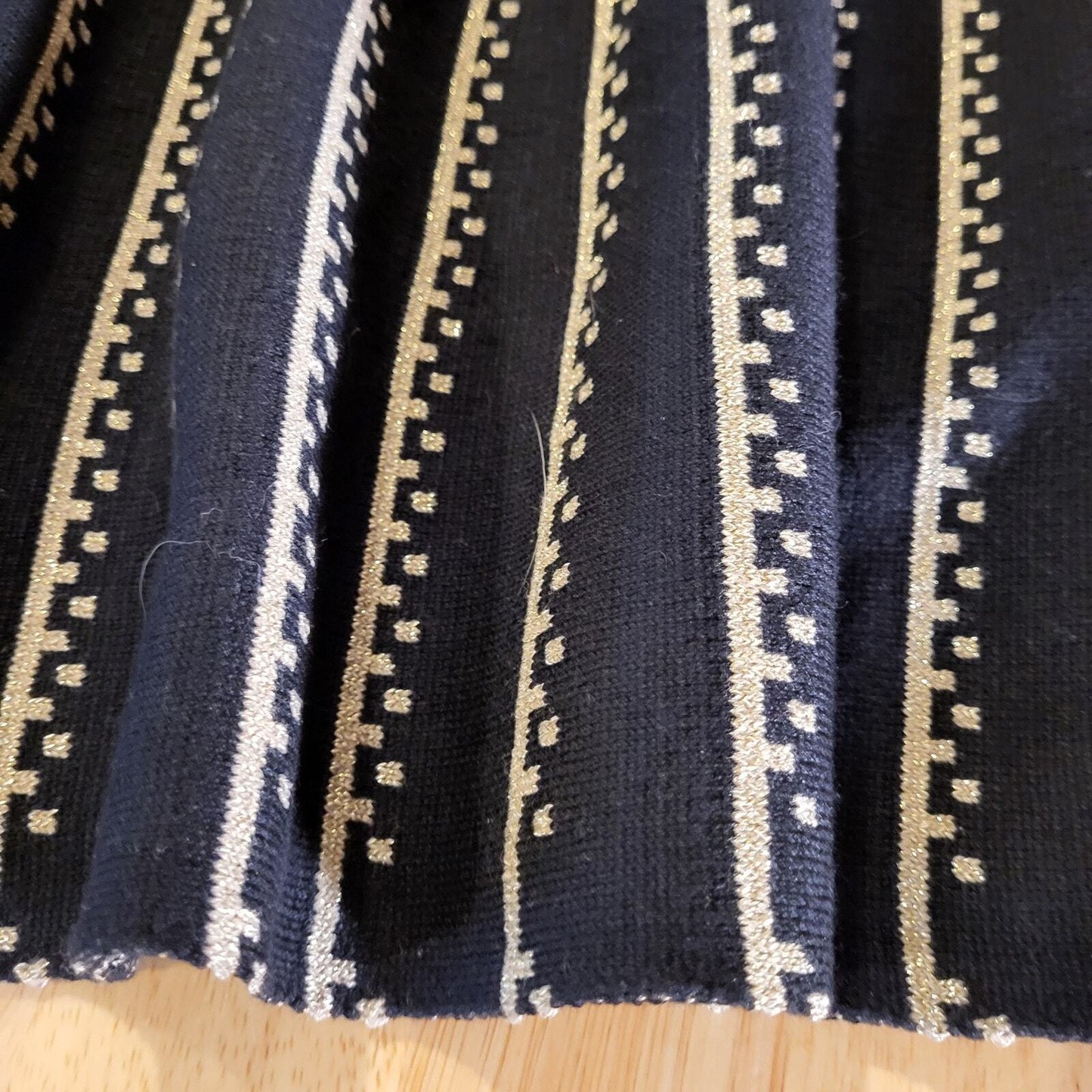 NEW With Tag Lark + Gray Knit Black & Gold A-line Skirt Stretch Viscose Metalic