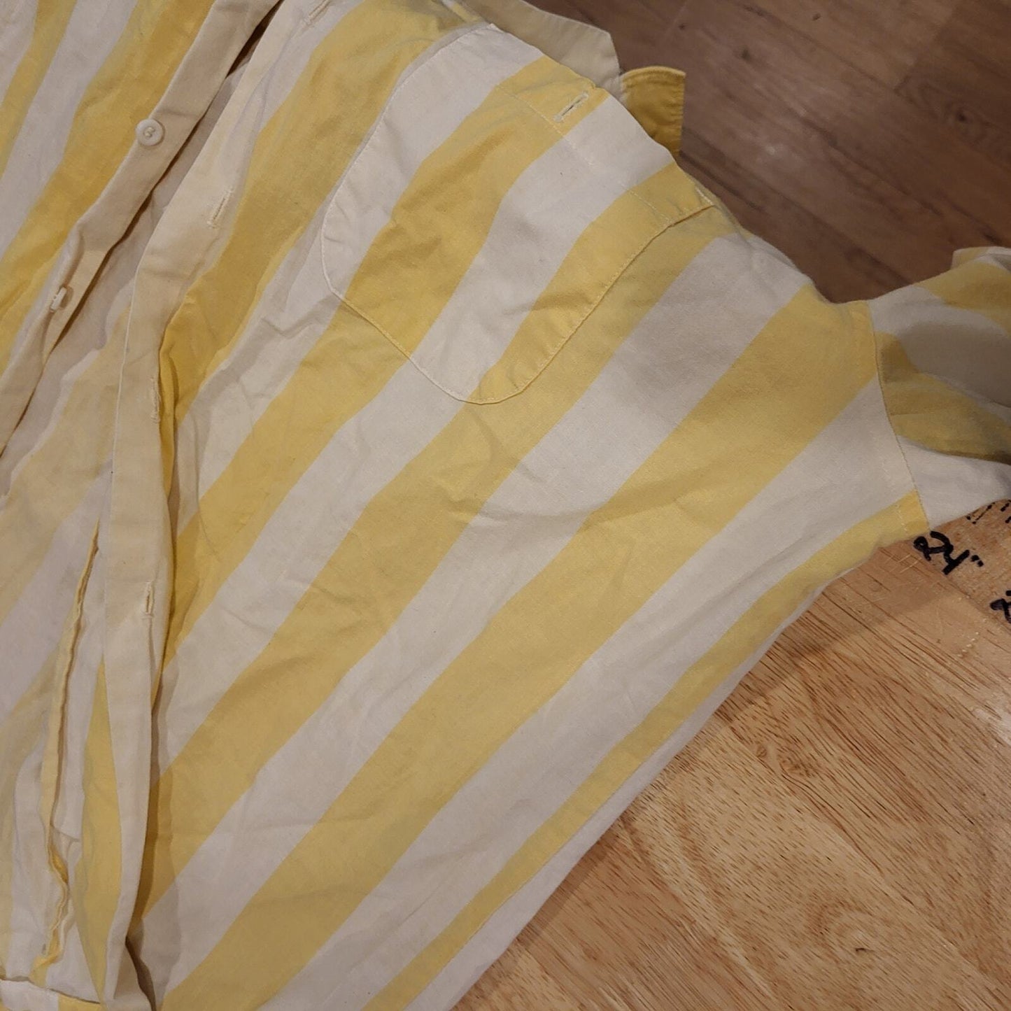John Weitz Yellow & White Striped Classic Button Down Collared Cotton XL 