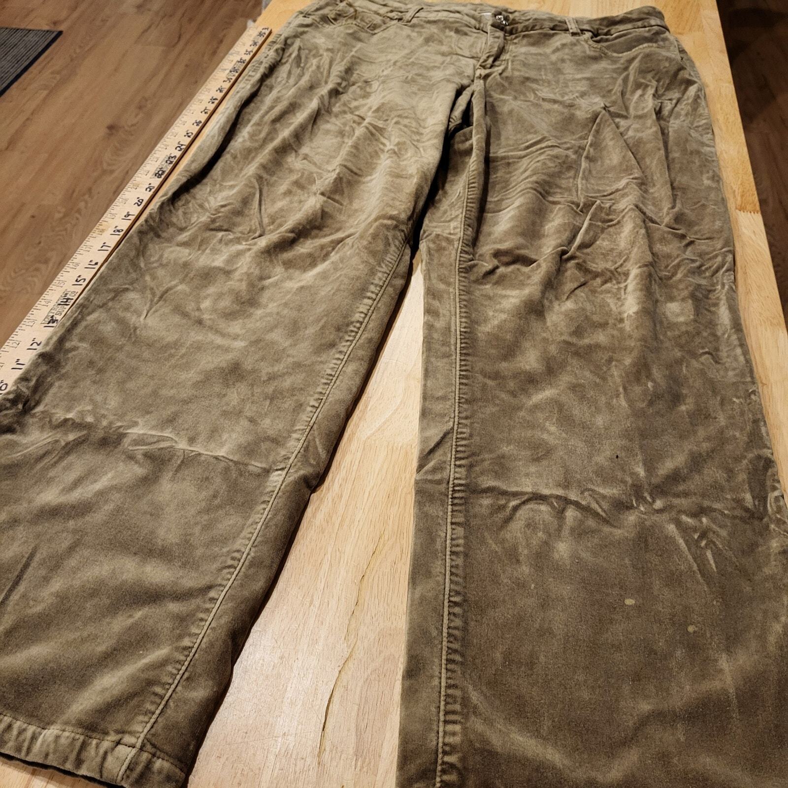 Vanezia Camel Soft Cotton Blend Velvet Straight Leg Pants SZ. 16 29" Inseam