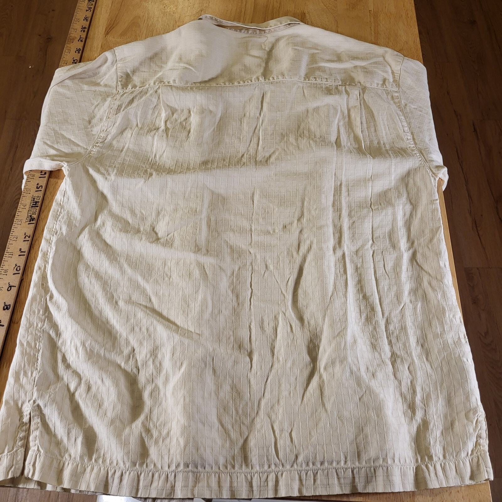 Tommy Bahama Beige Waffle Weave Short Sleeve 100% Silk Button Down Medium