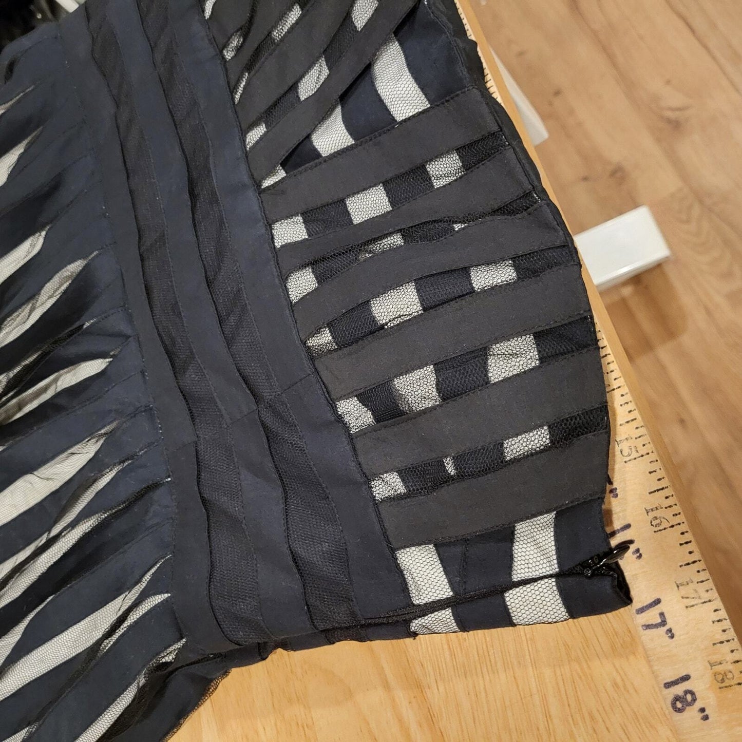 CYNTHIA STEFFE Black Tulle Striped Strapless Dress Size 12 30" Waist 34" Bust