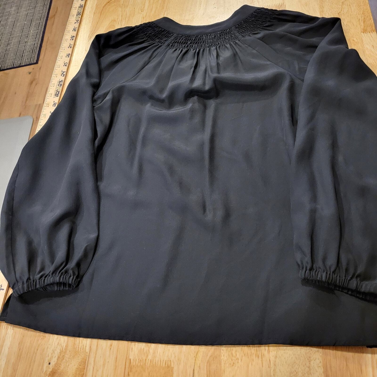 Lilly Pulitzer Black Blouse Gold Buttons Balloon Sleeve XS Neckline Detail