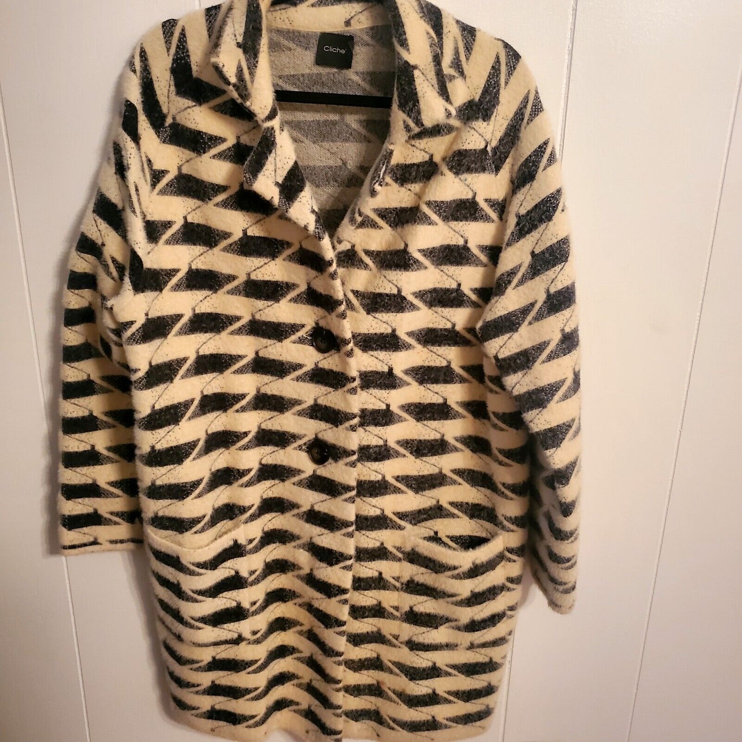 Cliche Black and Cream Houndstooth Button Front Mid Collar Wool Blend Cardigan