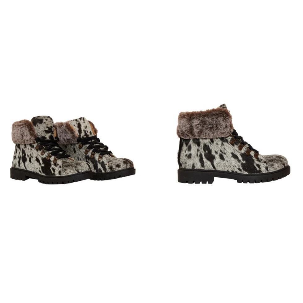 Myra Beaver Boots Hairon Cowhide Leather Fur Cuff Lace Up Rugged Sole 9