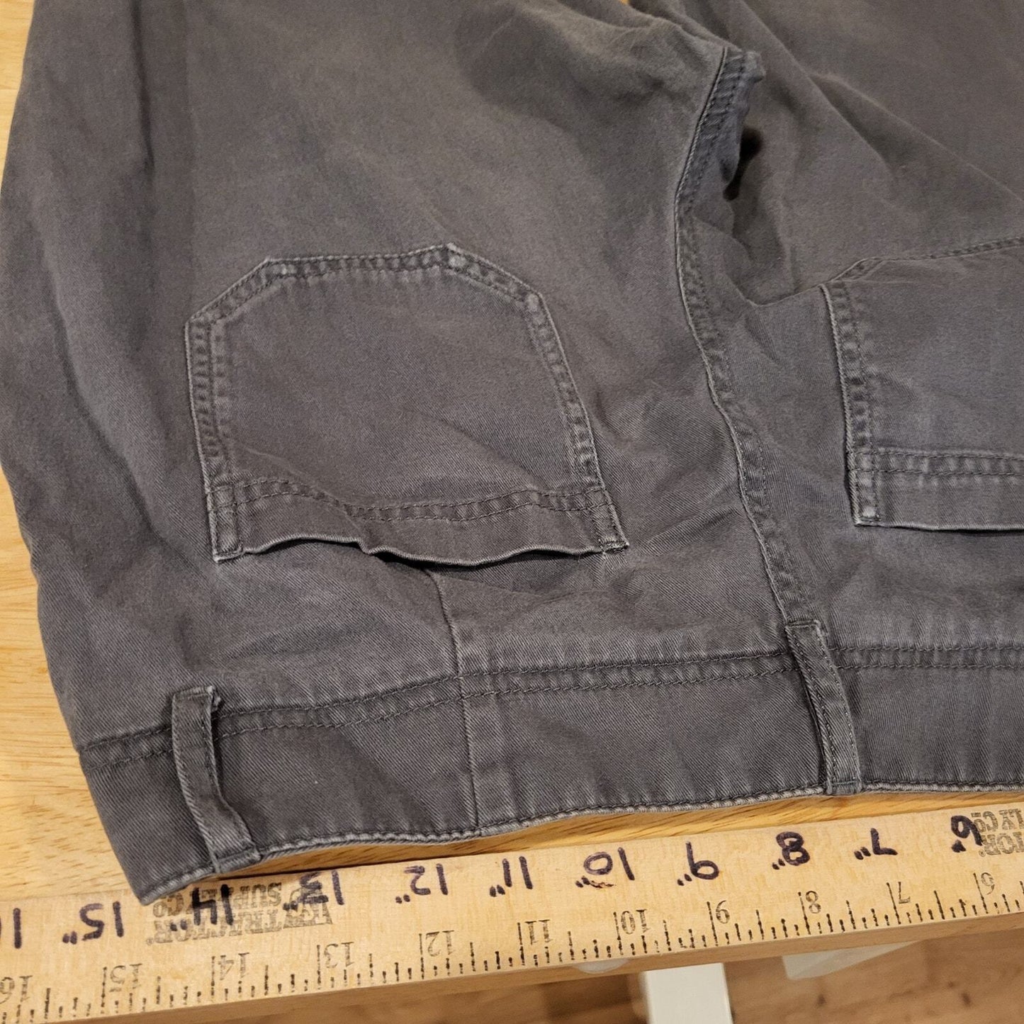 Gray L.L. Beans Favorite Fit Chinos Size 6P Pants 30" Waist 26" Inseam 