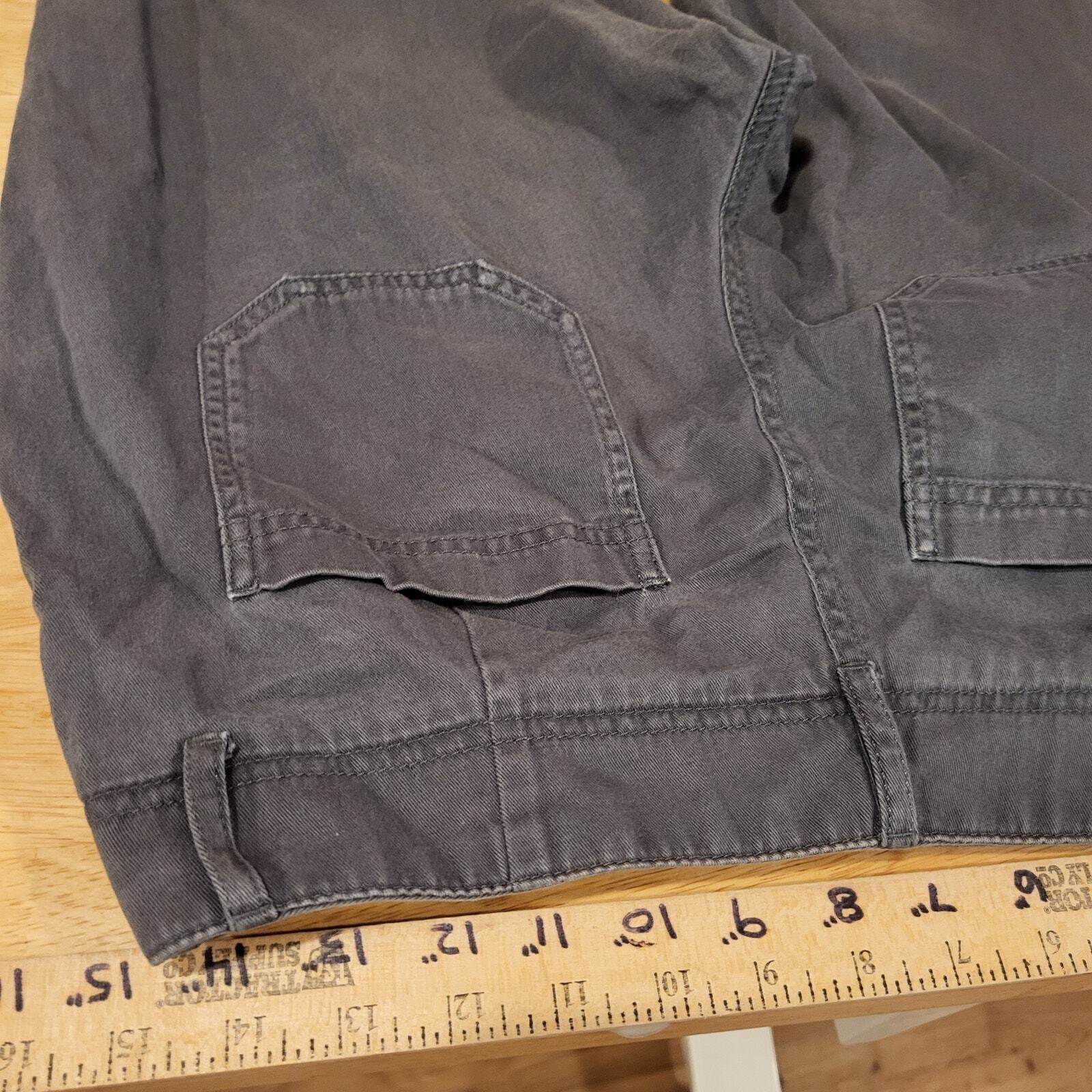 Gray L.L. Beans Favorite Fit Chinos Size 6P Pants 30" Waist 26" Inseam 