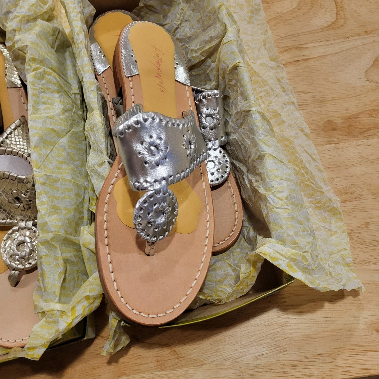 Lot of 3 Pairs of Ladies Foot Petals Sandals Metallic Disc Design 9M  Lite Ware