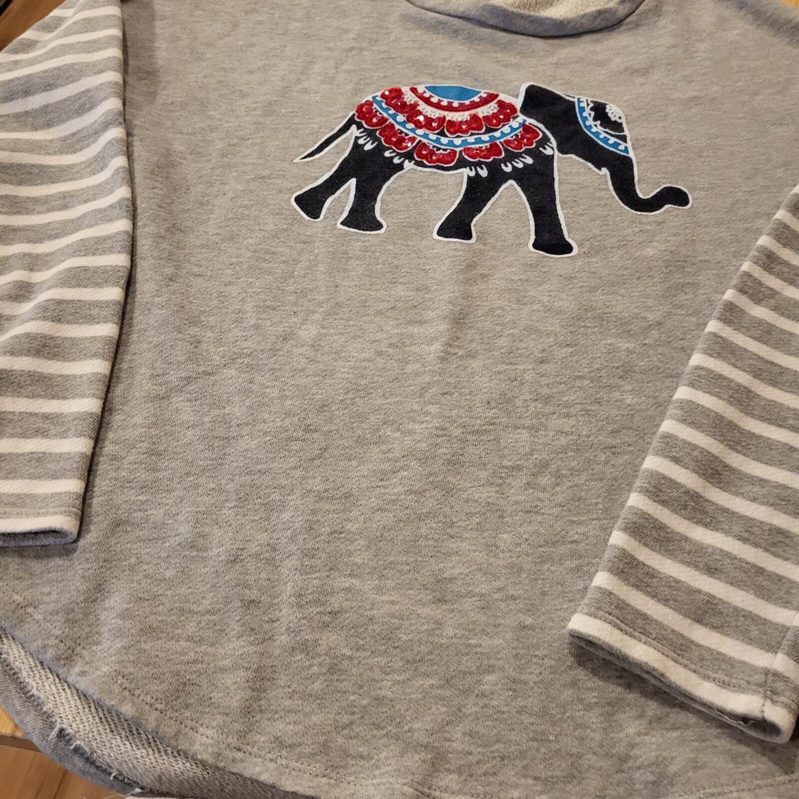 Crown & Ivy Elephant Gray Pullover Sweatshirt Medium 21" P2P 