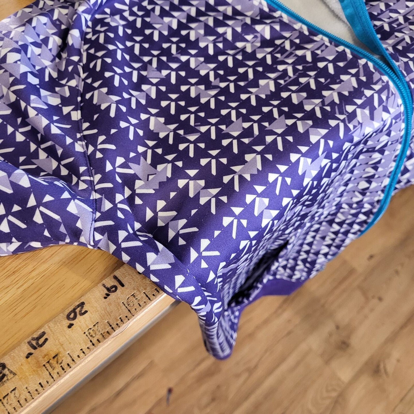 Under Armour Semi-fitted Purple Geometric Print Full Zip Hoodie Small 