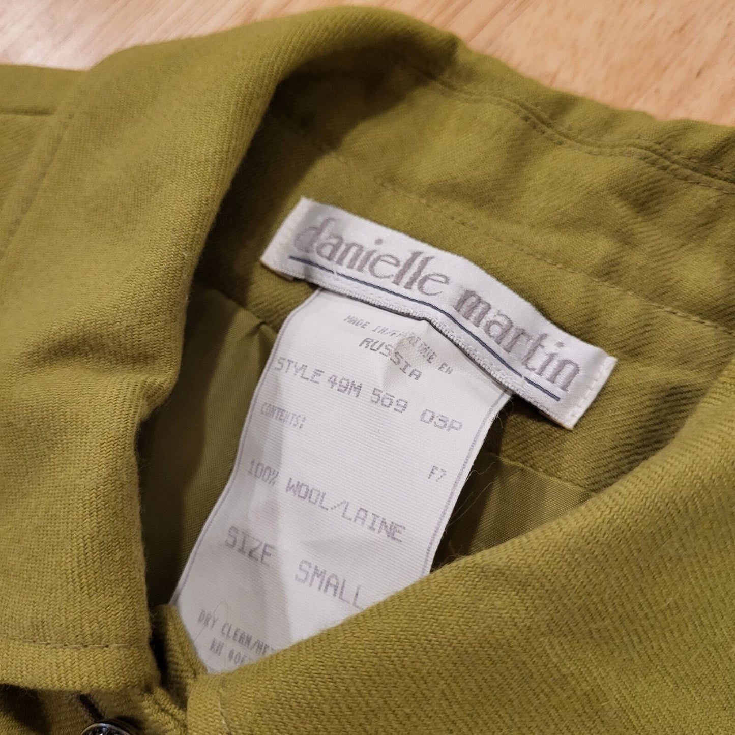 Vintage chartreuse green wool Danielle Martin coat button detail small 20" p2p