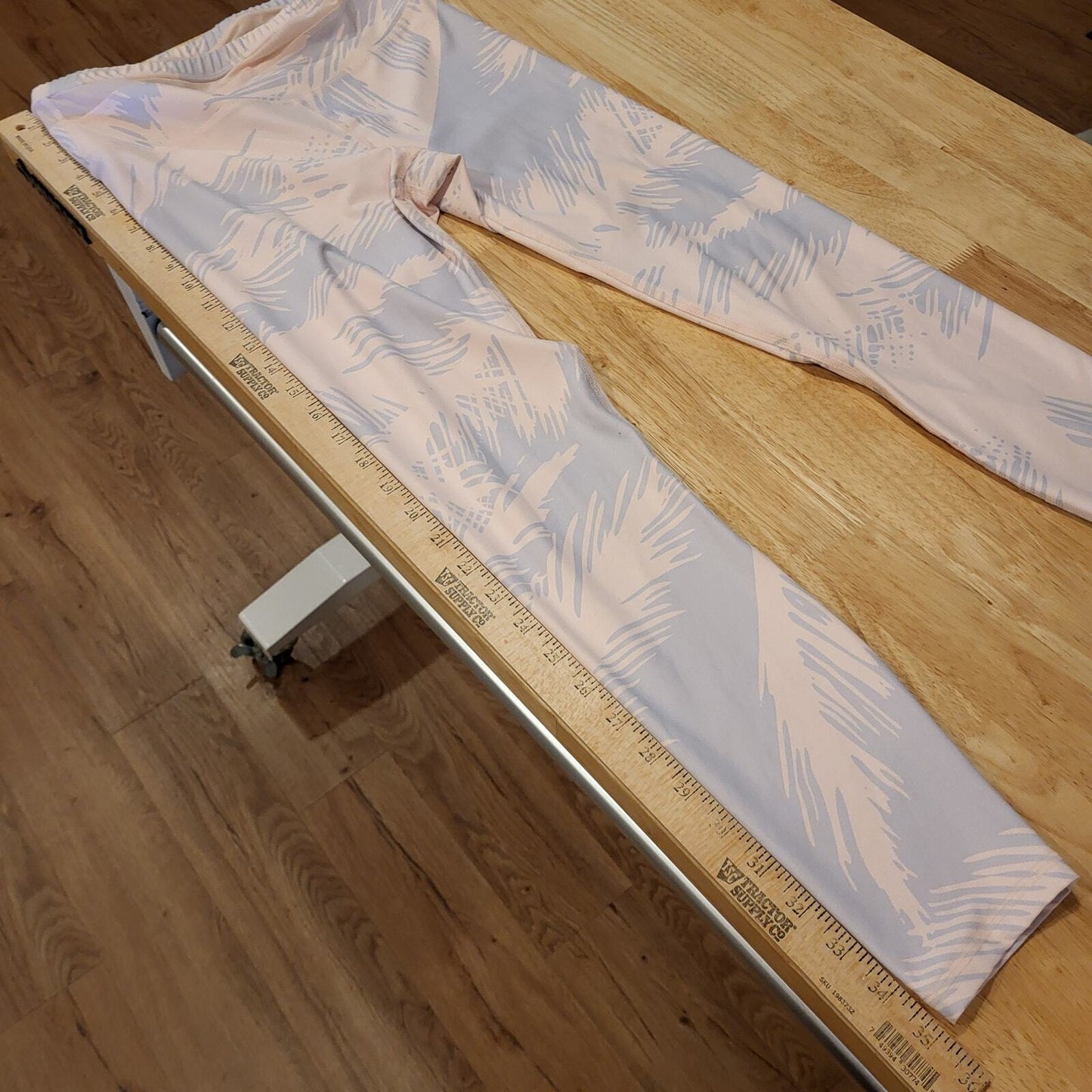 Fable tics Pink and blue abstract Cloud  leggings size small
