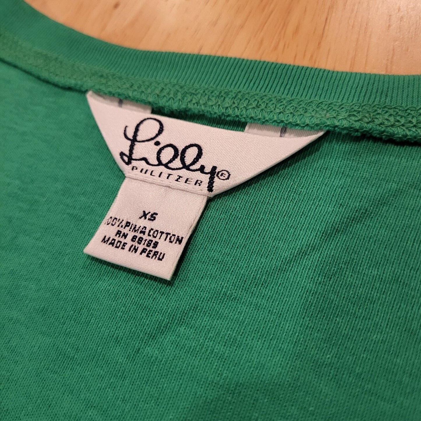 Lilly Pulitzer Green V-Neck T-Shirt 100% Pima Cotton XS