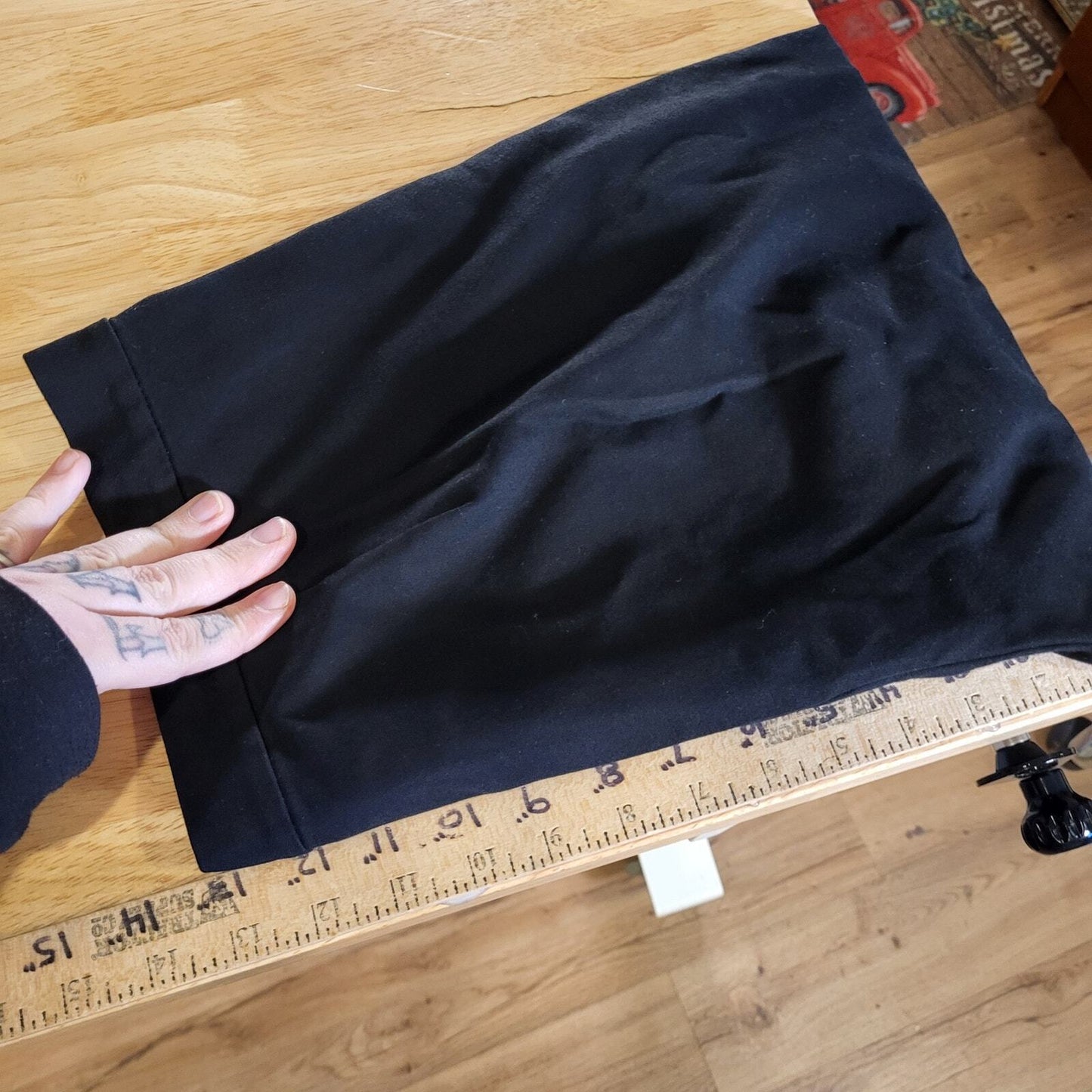 Banana Republic Devon Black High Rise Fitted Through Leg Ankle Slimming Stretch 