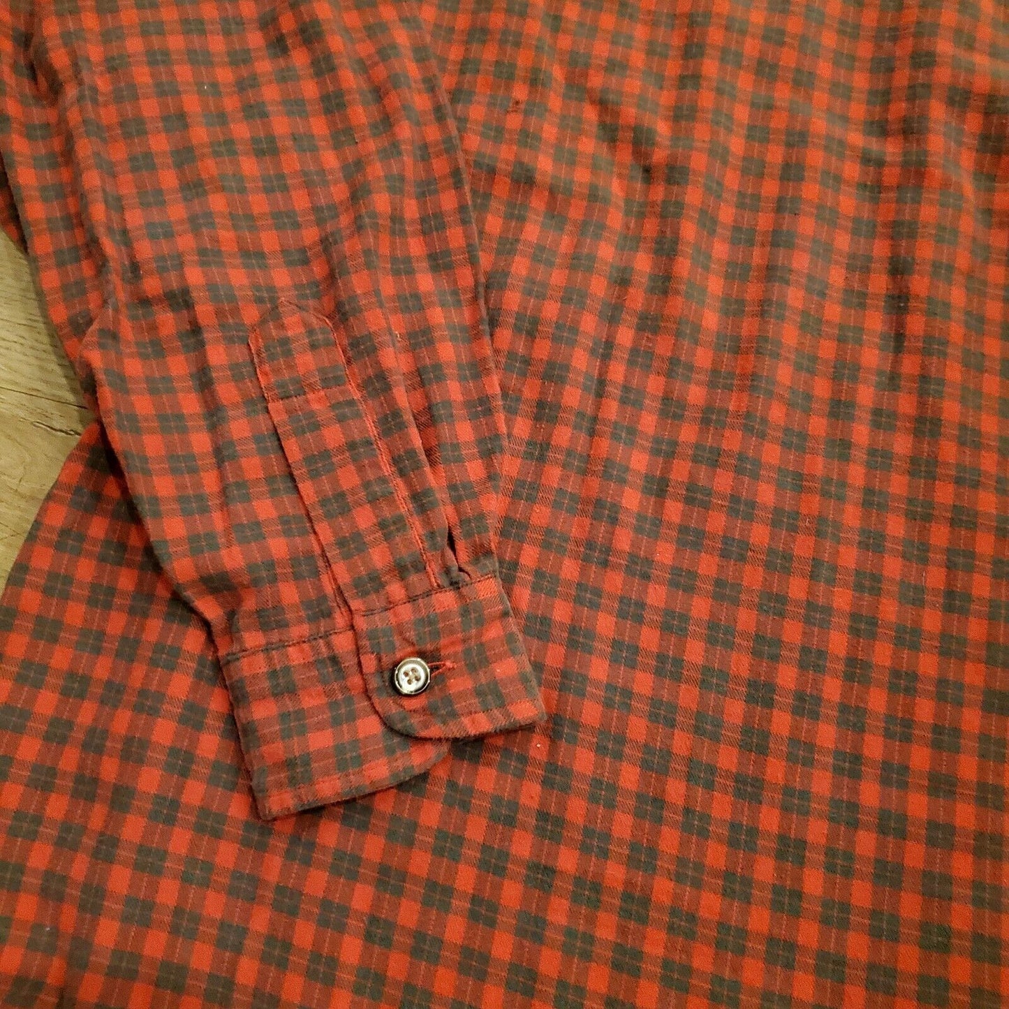 Vintage Ruff Hewn Red Plaid Flannel Shirt Button Yoke Detail Made in USA 12