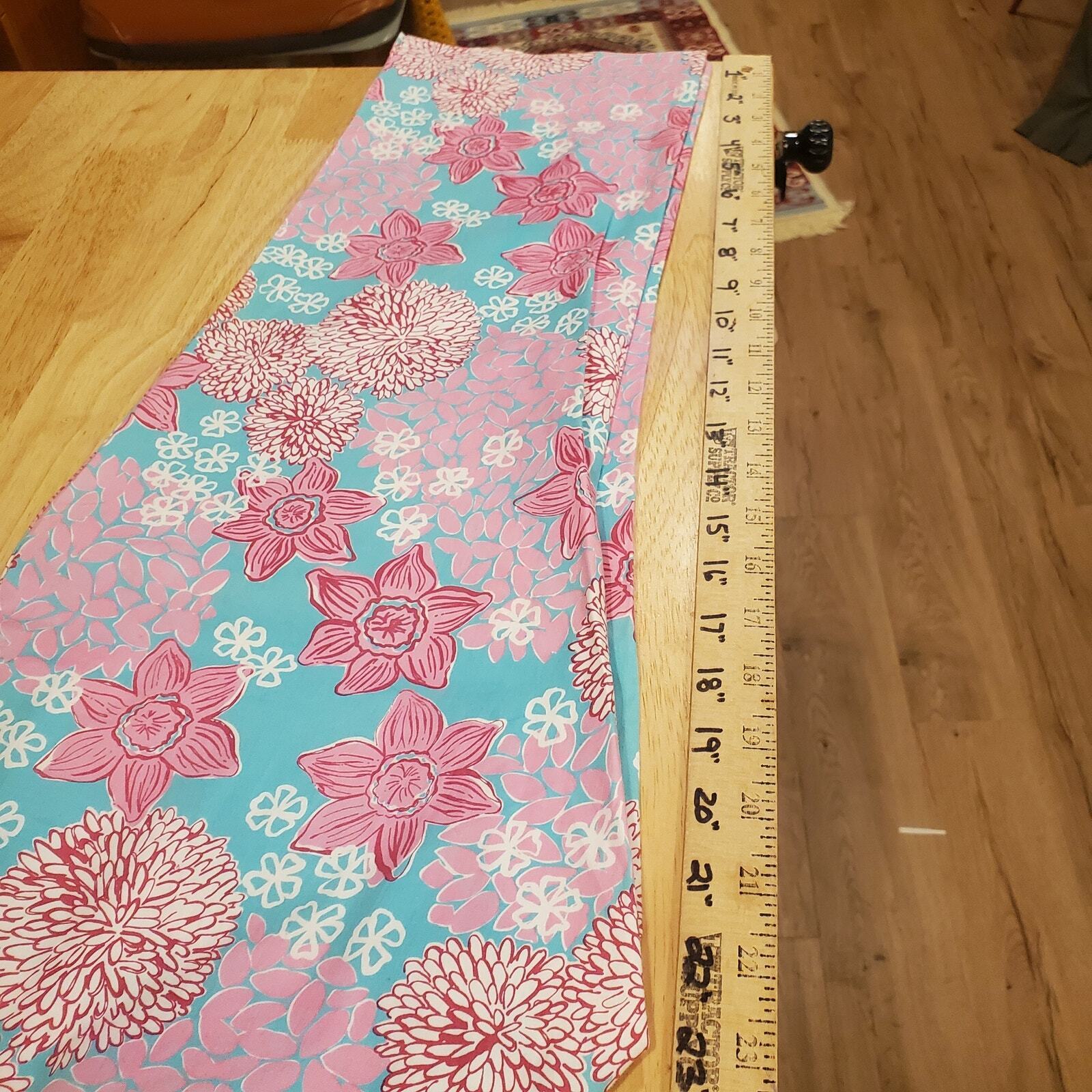 Lilly Pulitzer Pink & Blue Floral Print Woman's Size 6 Pants 32" Waist