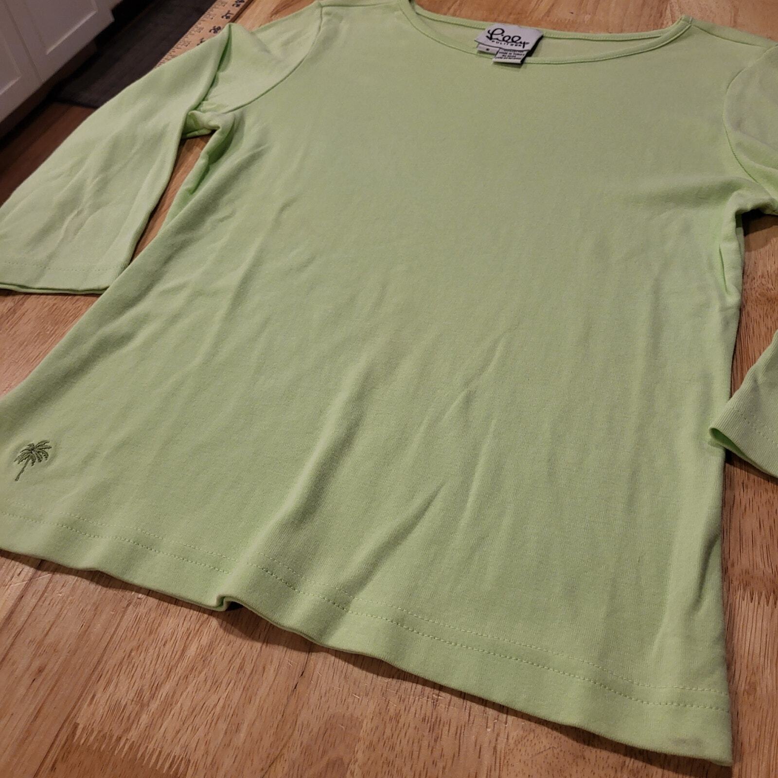Pastel lime green Lilly Pulitzer 3/4 sleeve round neck t-shirt 100% cotton small