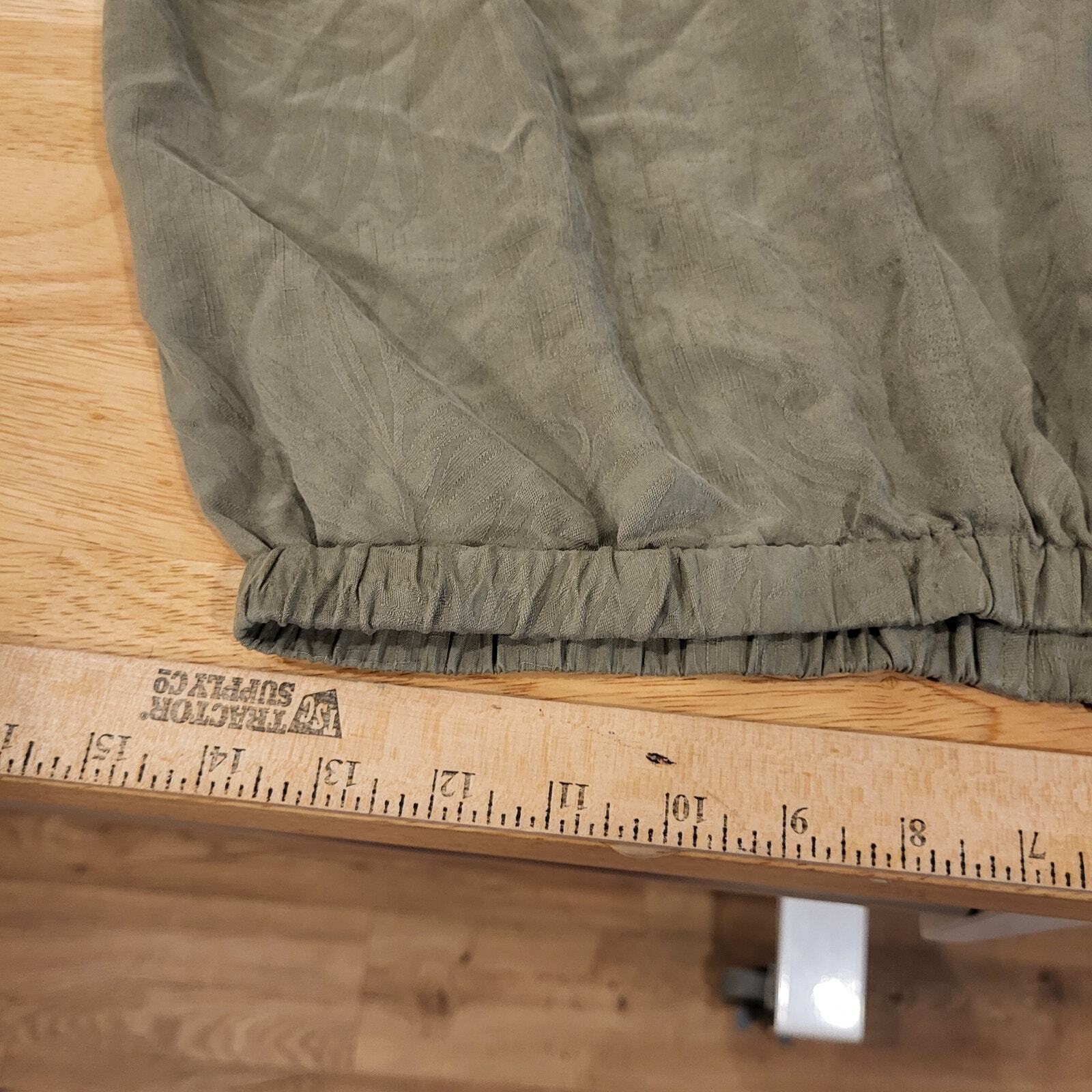 Vintage Chico Designs Size 1 100% Silk Elastic Waist Green Palm Design 28" 