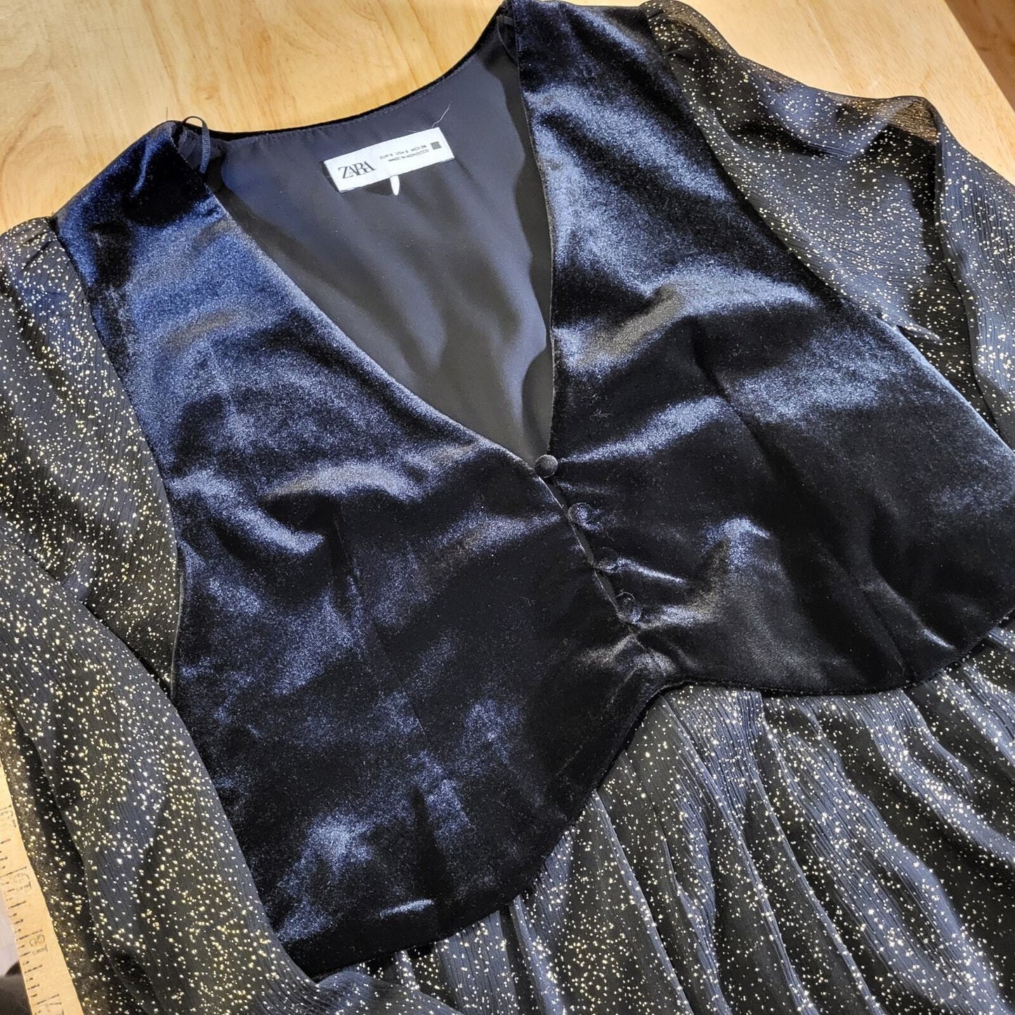 Zara Small Blue Velvet Gold Flecked Sparkle Blue Ruffle 18" P2P 