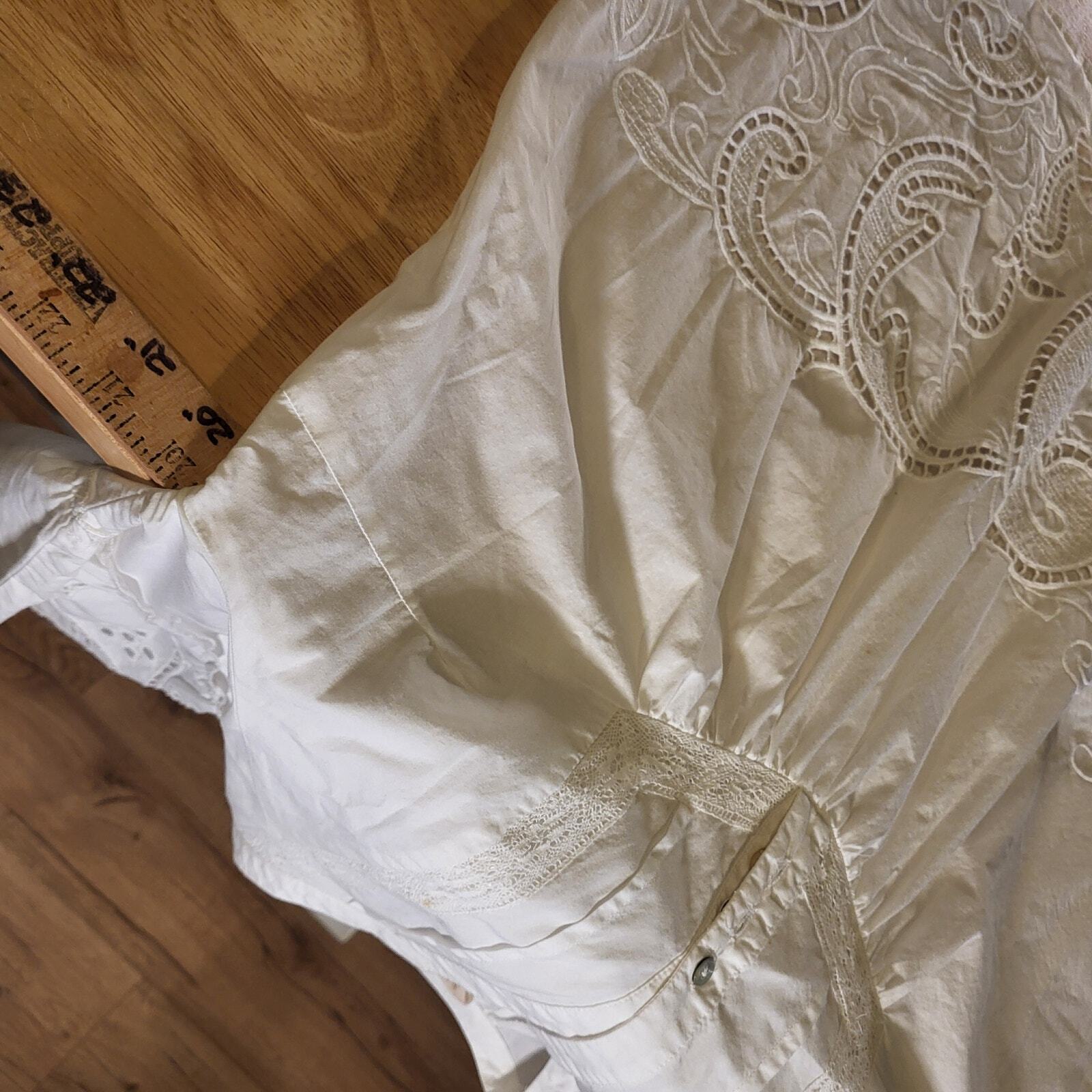 Soft Surroundings White Eyelet Cotton Blouse Pintuck Pleat 3/4" Sleeve XS 
