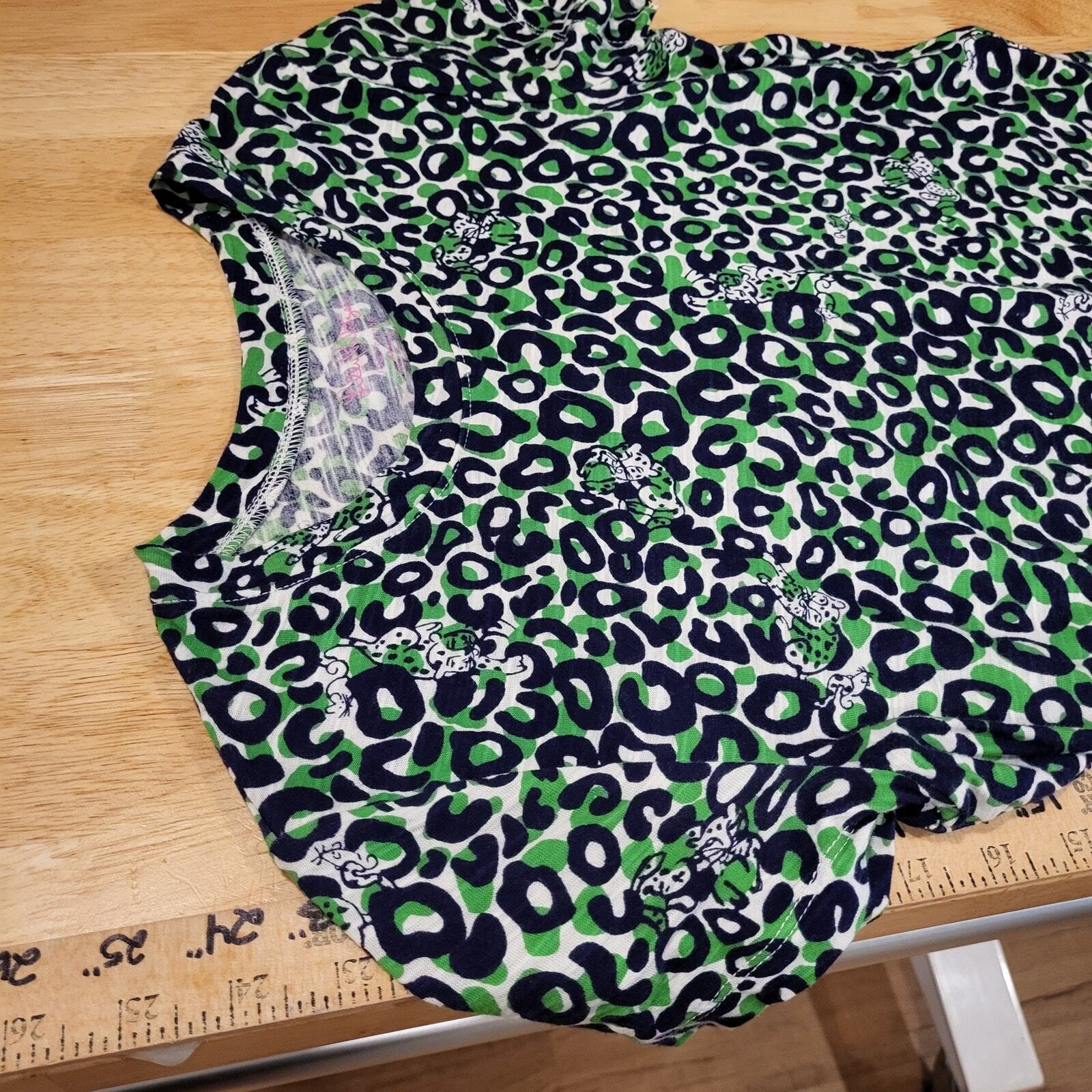 Lilly Pulitzer small leopard print green background 15 in pit to pit