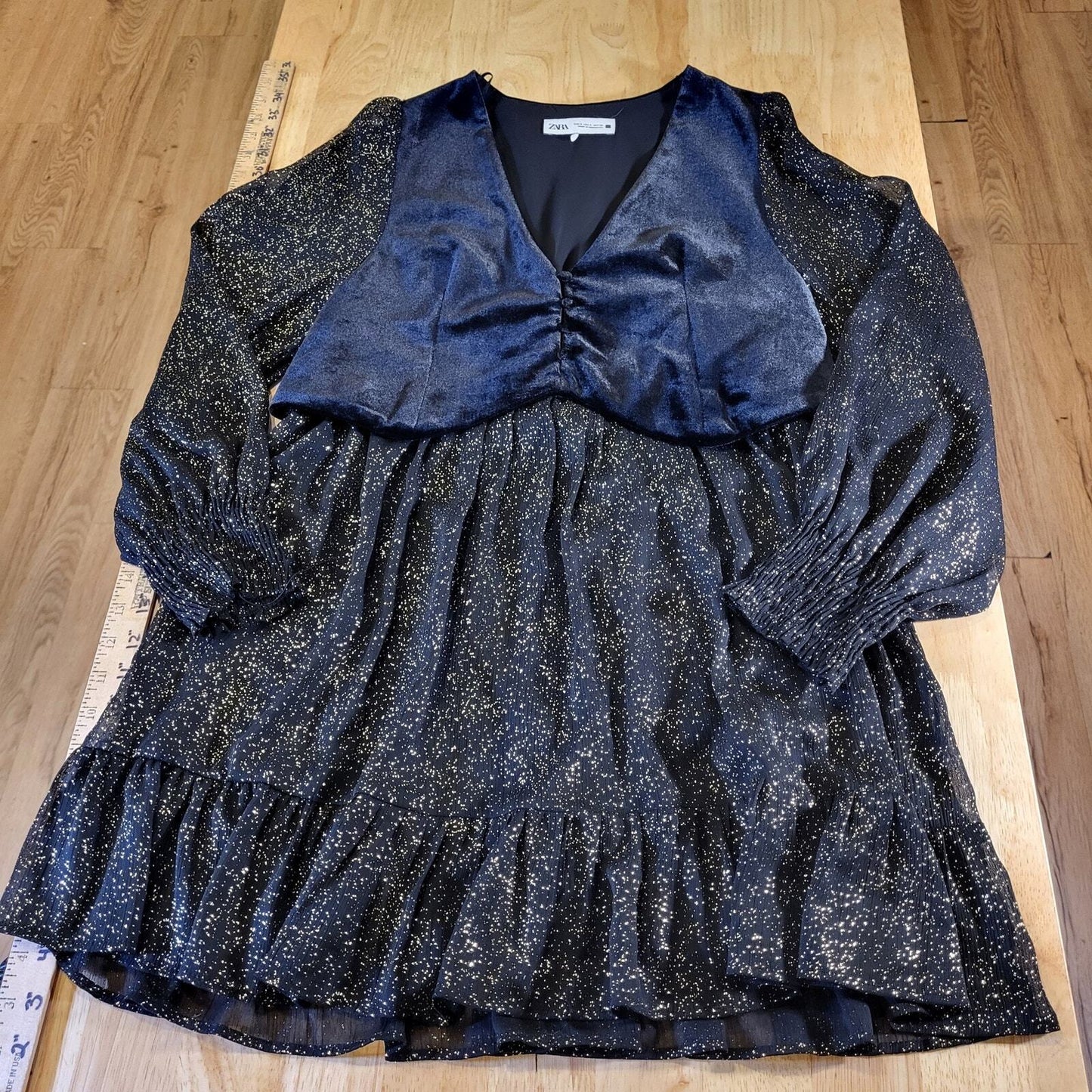 Zara Small Blue Velvet Gold Flecked Sparkle Blue Ruffle 18" P2P 