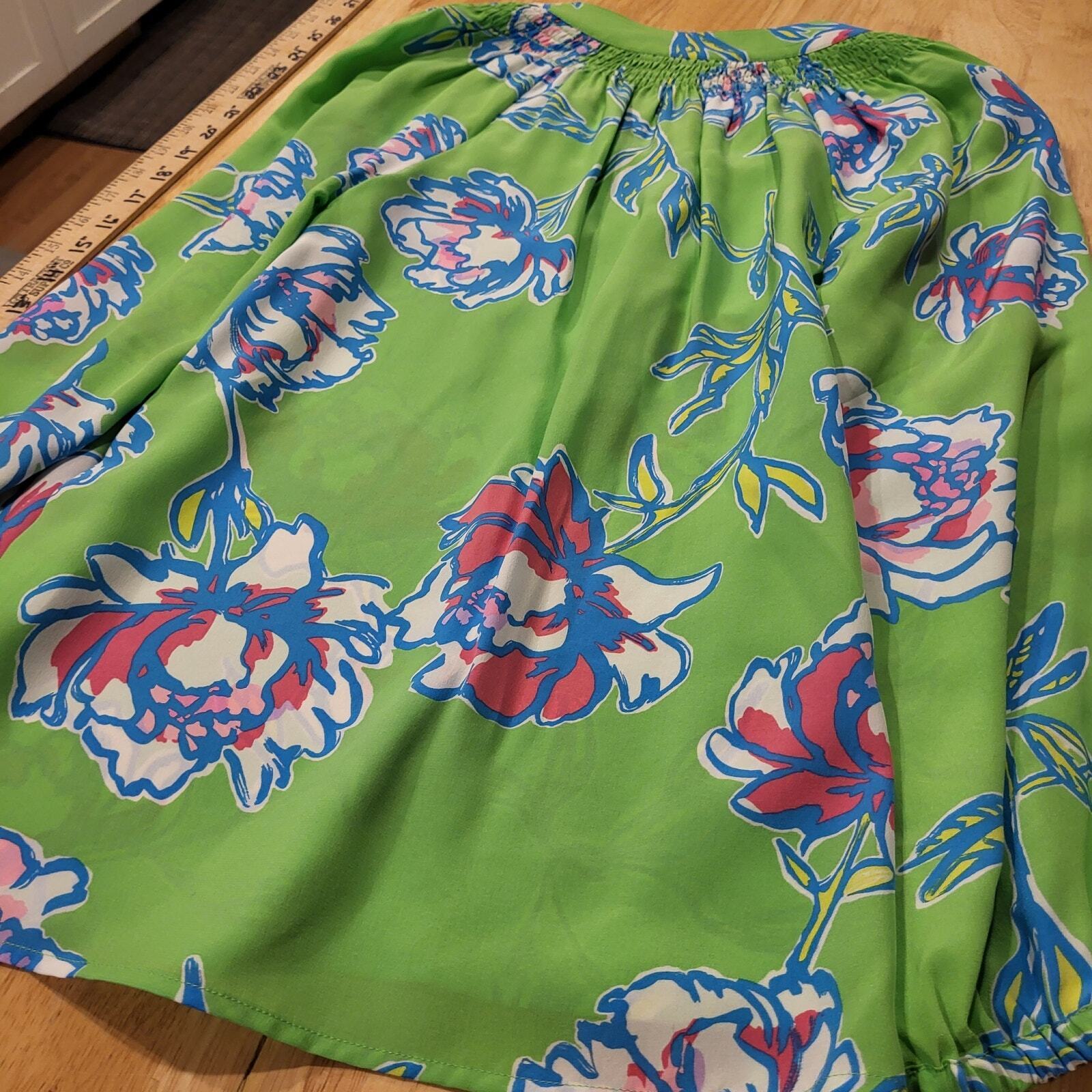 Lilly Pulitzer Green rayon Floral Blouse Long Sleeve gold button gathered neck