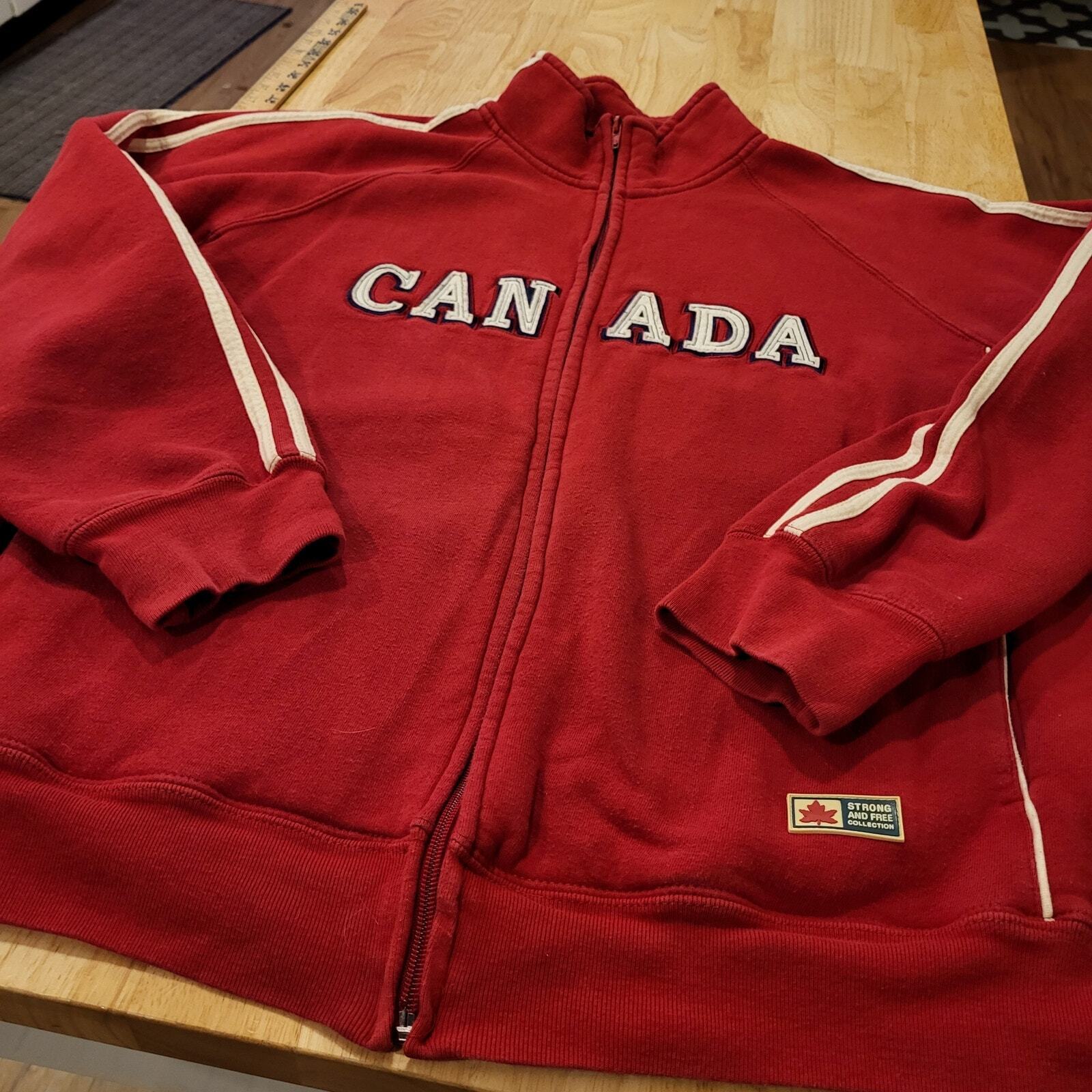 Red Strong and Free Full Zip Canada Sweatshirt Stripe Sleeves XL 25" P2P