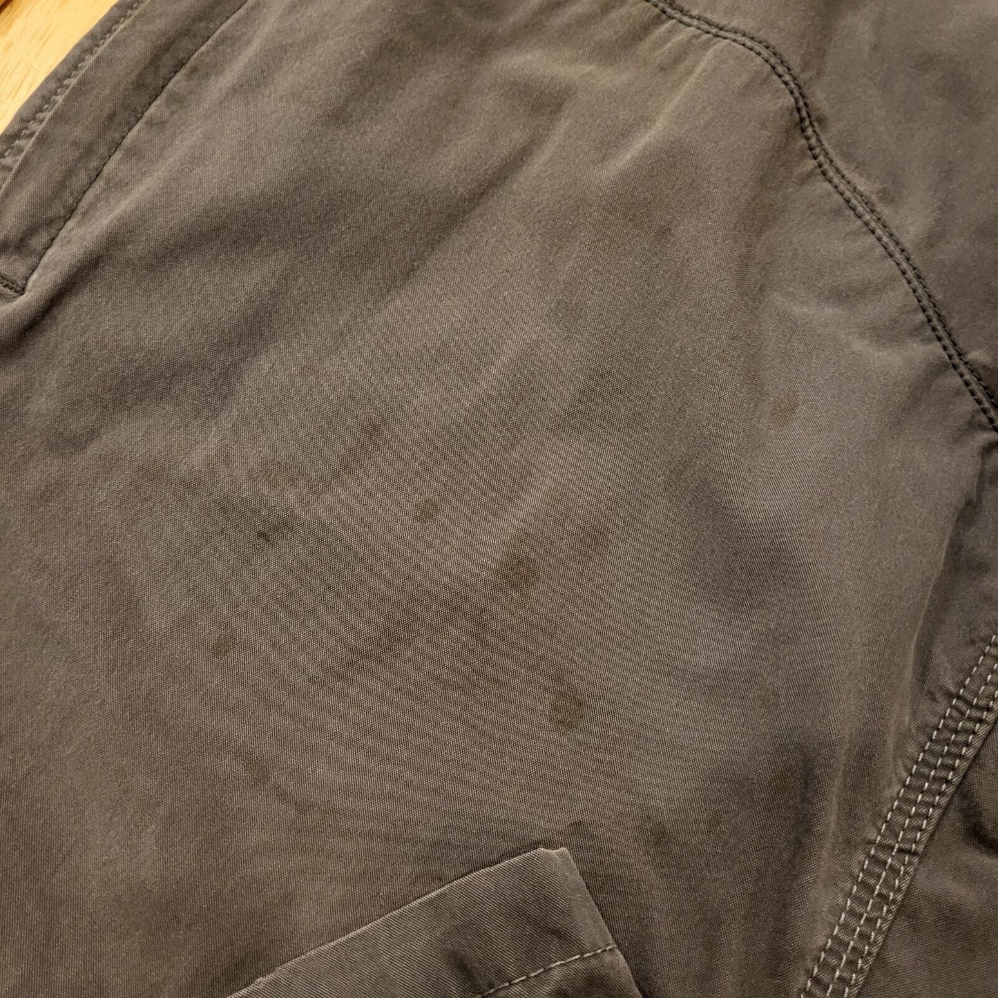 Kuhl Radikal Men's Charcoal Pants Pocket Knee Detail (Some Wear & Staining)