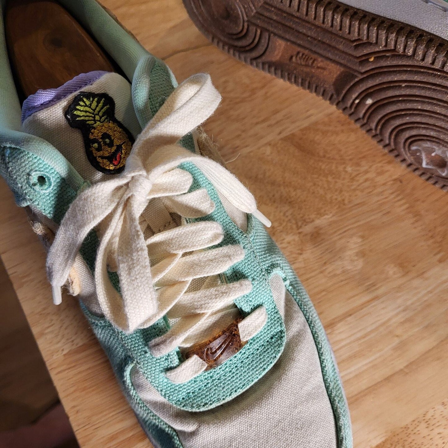 Nike Air Force 1 '07 LX Green Glow/Coconut Milk Women's Sz 10 Happy Pineapple 