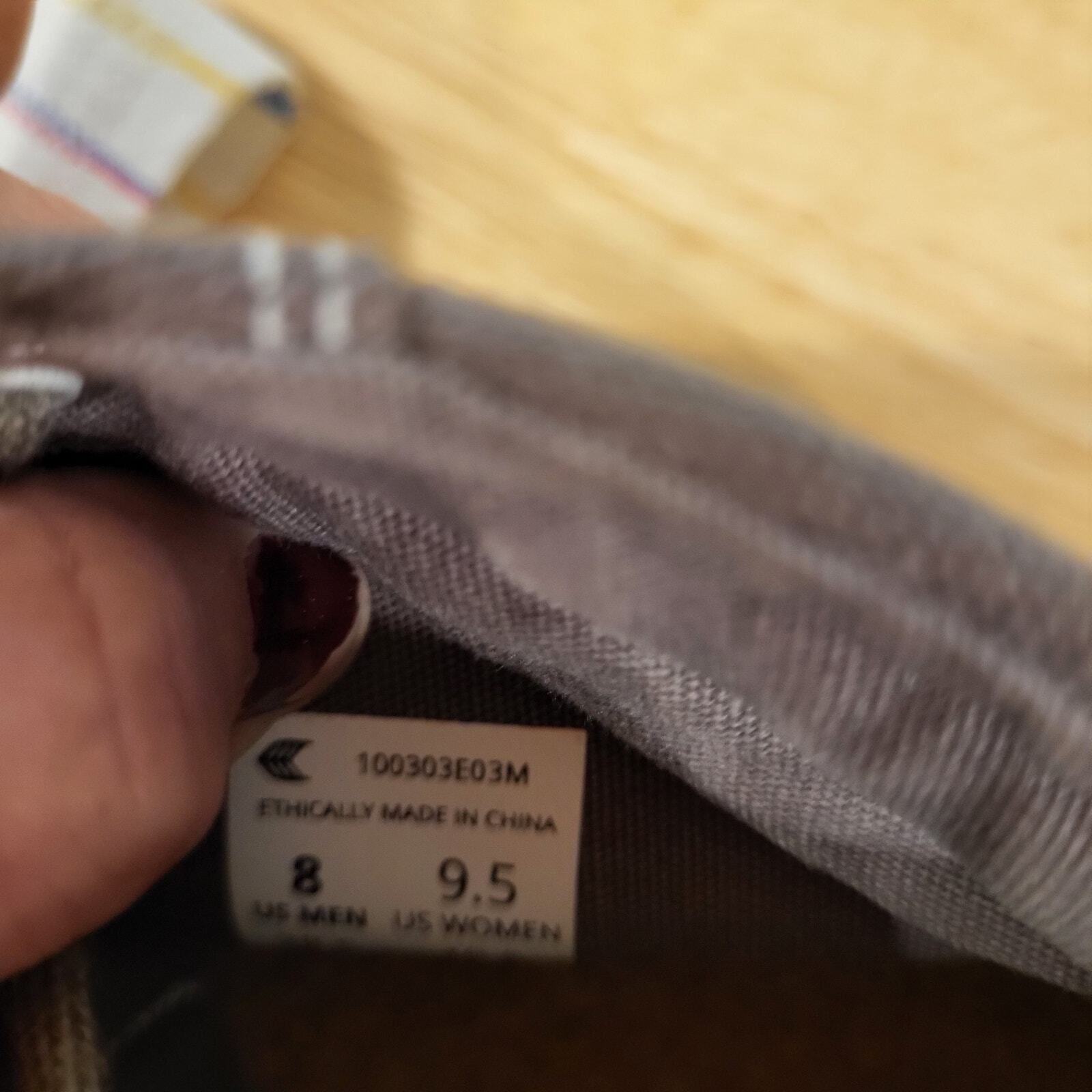 Cariuma Brazilian Pantone Gray Canvas High Top Sneakers 9.5 Women 8 Mens