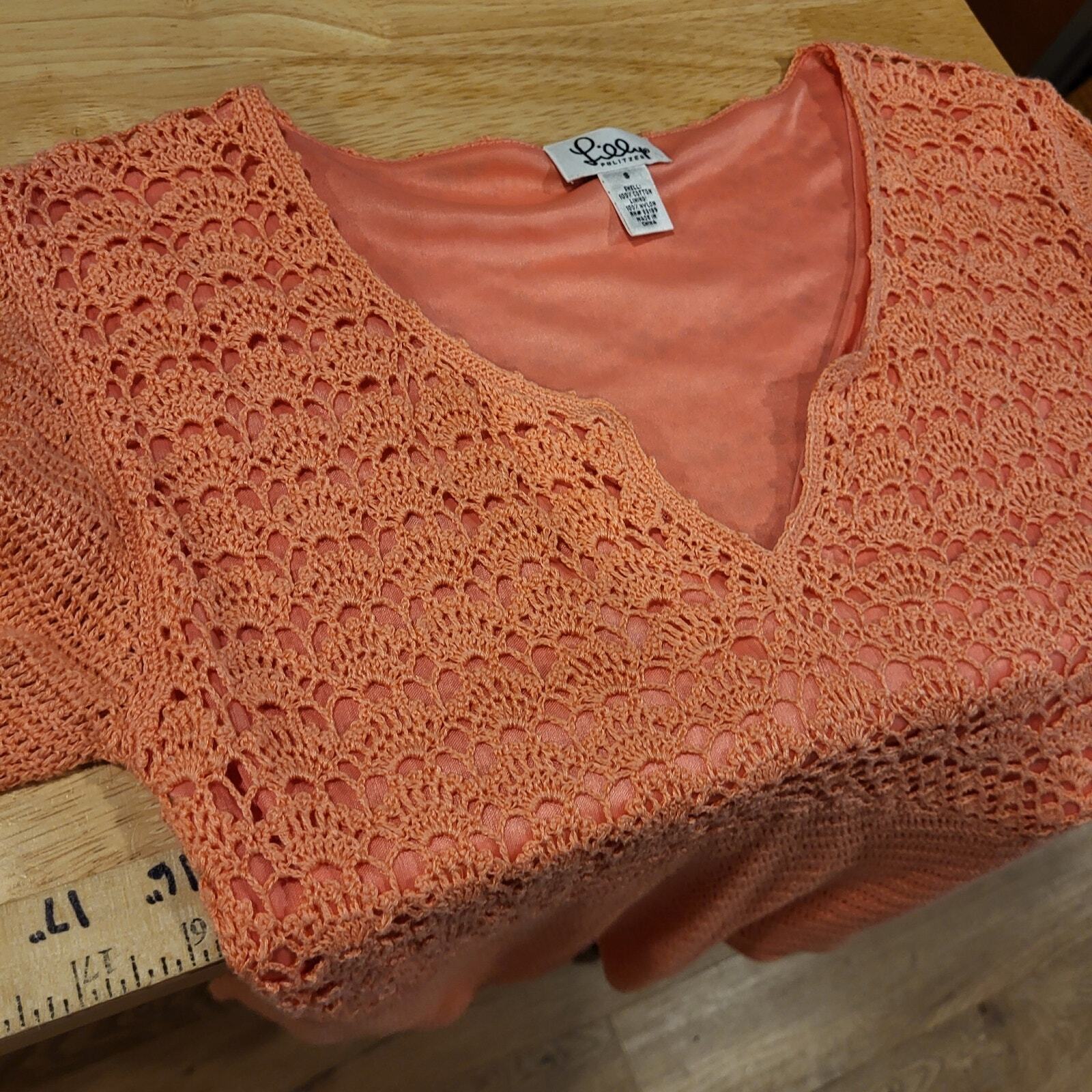 Lilly Pulitzer salmon knit crocheted pullover sweater small 15" Pit 2 pit lined