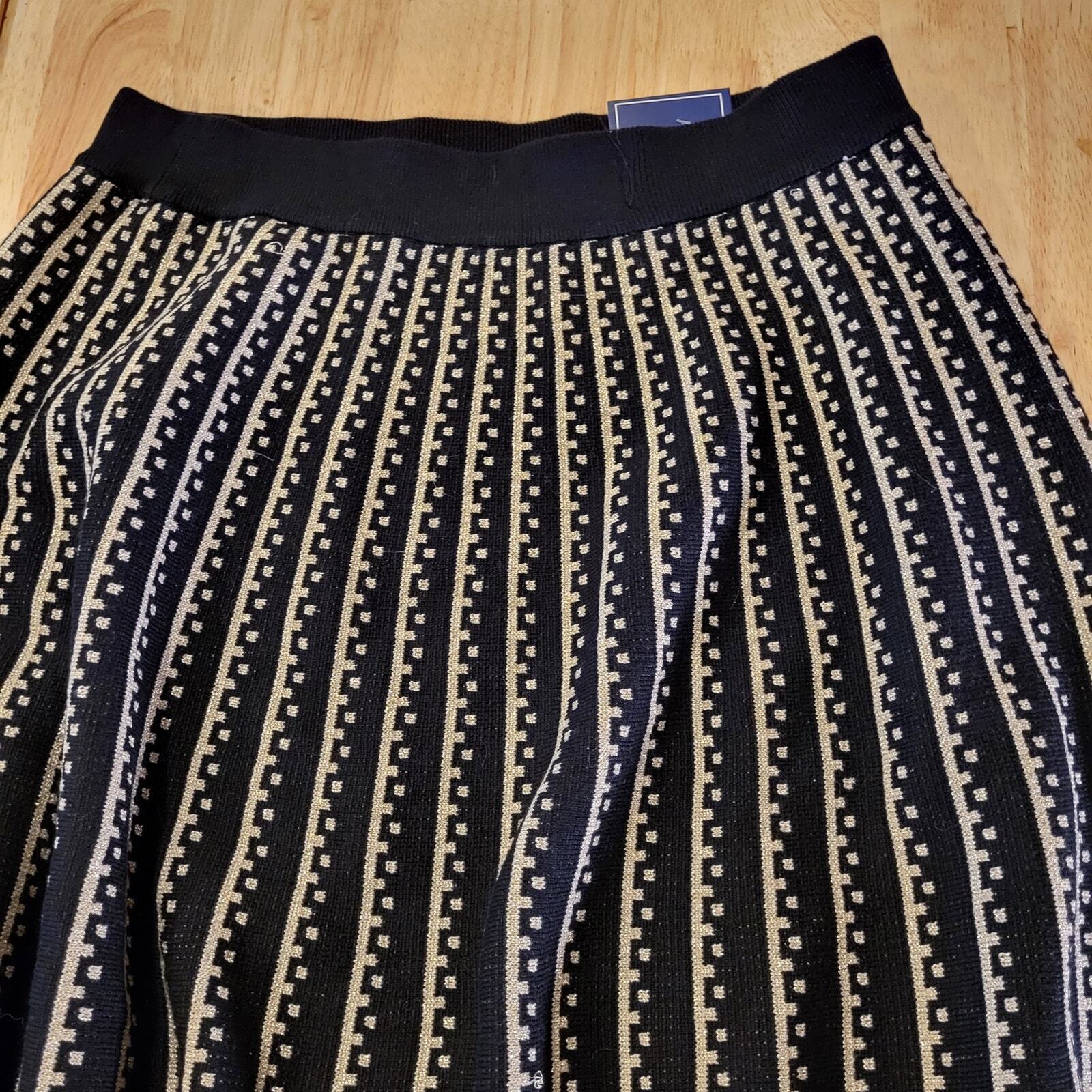 NEW With Tag Lark + Gray Knit Black & Gold A-line Skirt Stretch Viscose Metalic