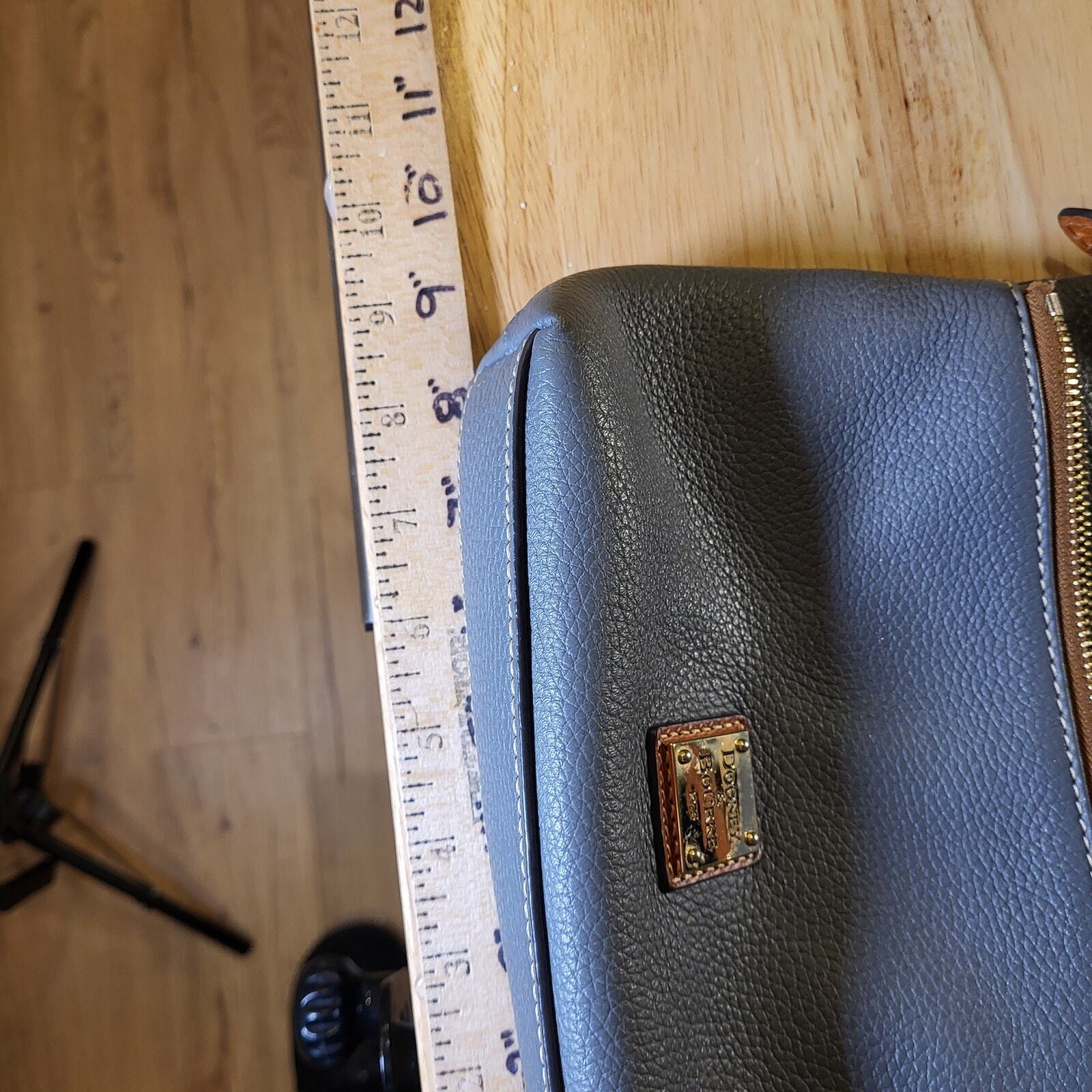 Dooney & Bourke Pebble Grain Letter Carrier Bag Dark Gray Red Lining Gold