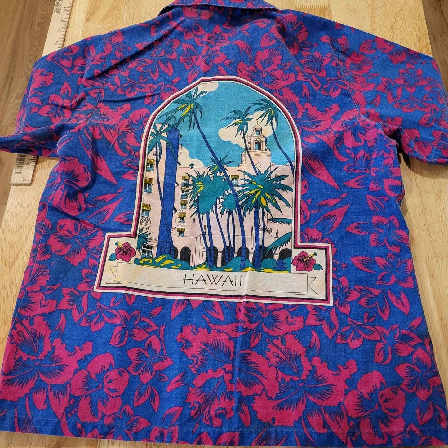 Vintage US Blue Pink 100% Cotton Hawaiian Short Sleeve Button Down 19" Pit 2 Pit