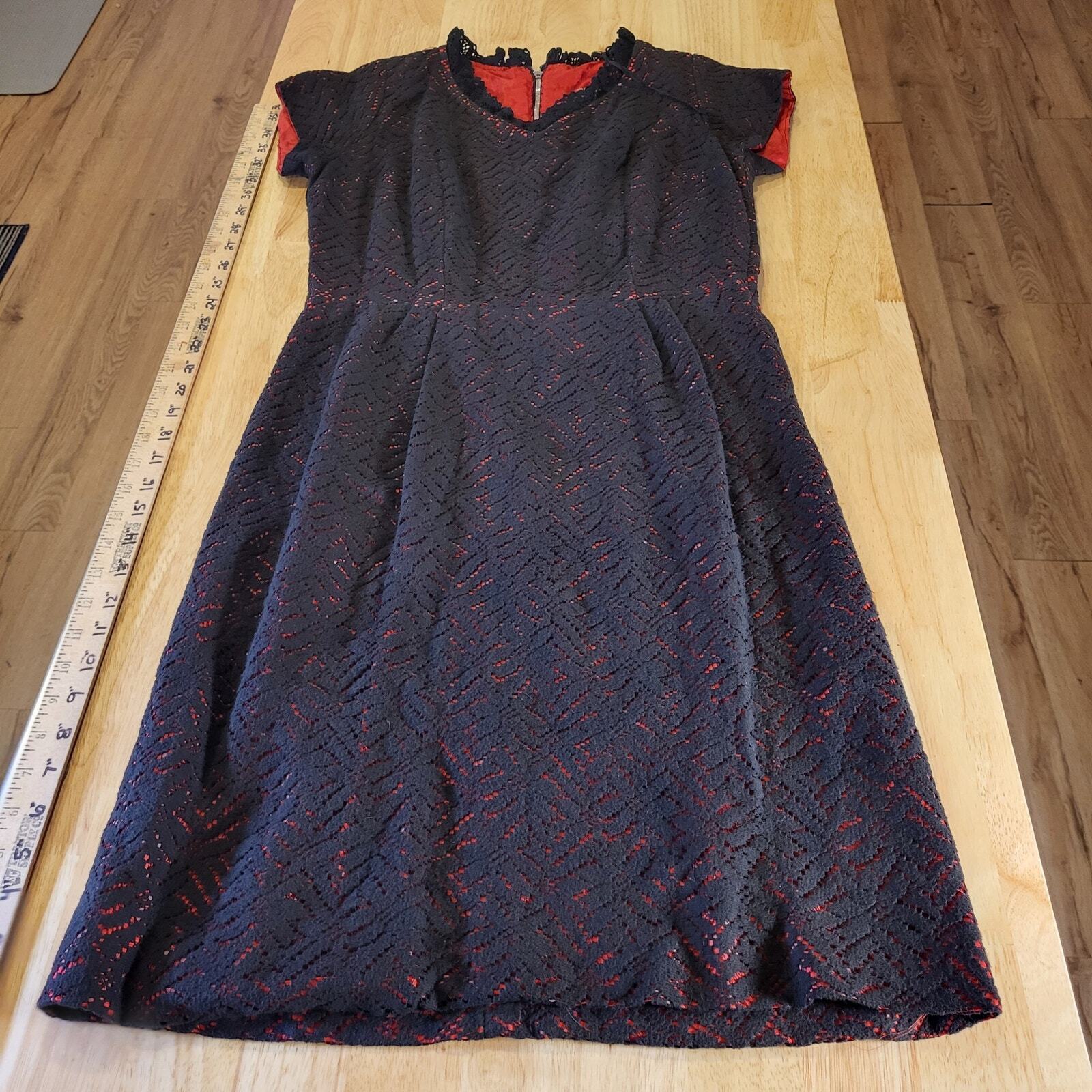 Vintage Handmade BLACK lace Dress Red Lining GOTH vampire Dress Cap Sleeve 15" 