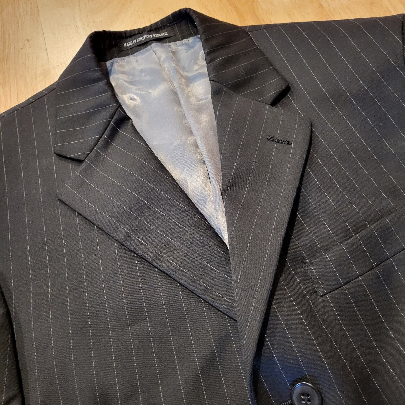 Andrew Fezza Fusion Men's Suit Coat & Pants 34" Waist 20" P2P Pinstripe pleated