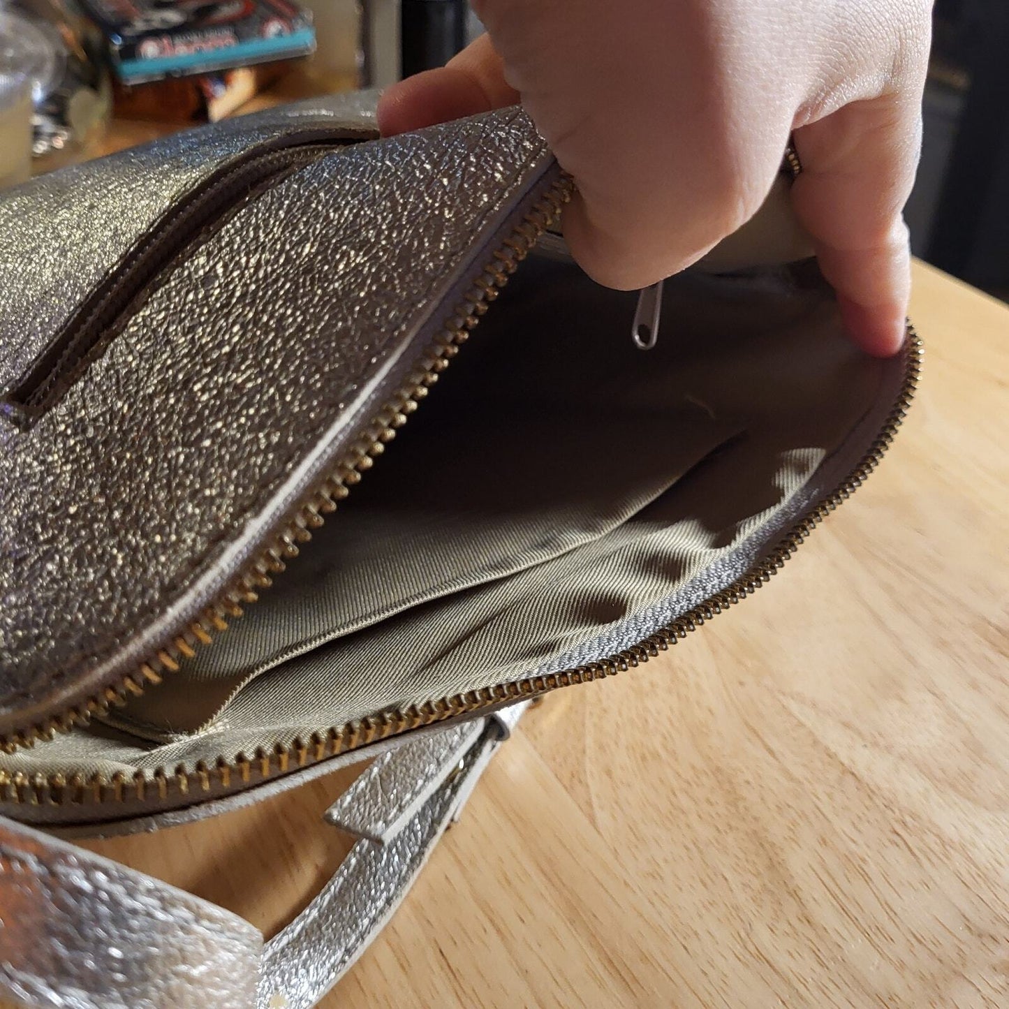 Genuine Leather Silver  Metallic Top Handle Zip Bag  9"x7" Gold Tone Hardware 