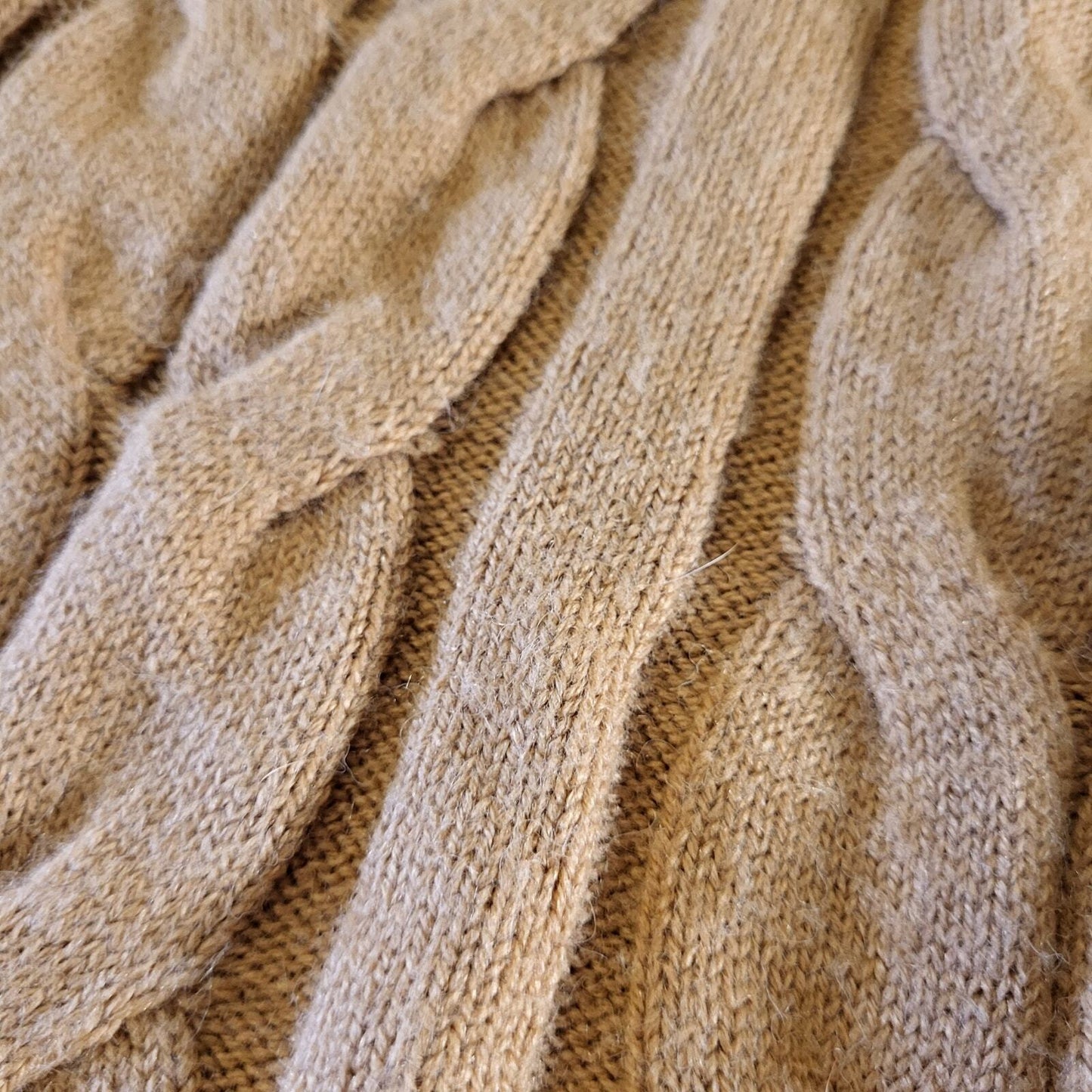 Brown Cable Knit Banana Republic Sweater XS  Crew Neck 