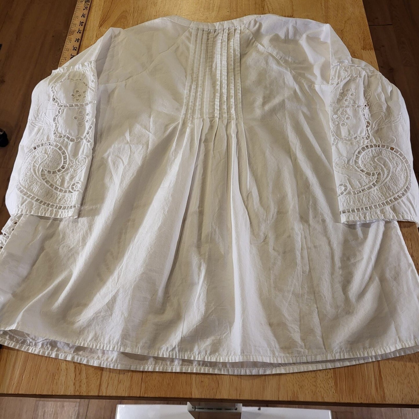 Soft Surroundings White Eyelet Cotton Blouse Pintuck Pleat 3/4" Sleeve XS 