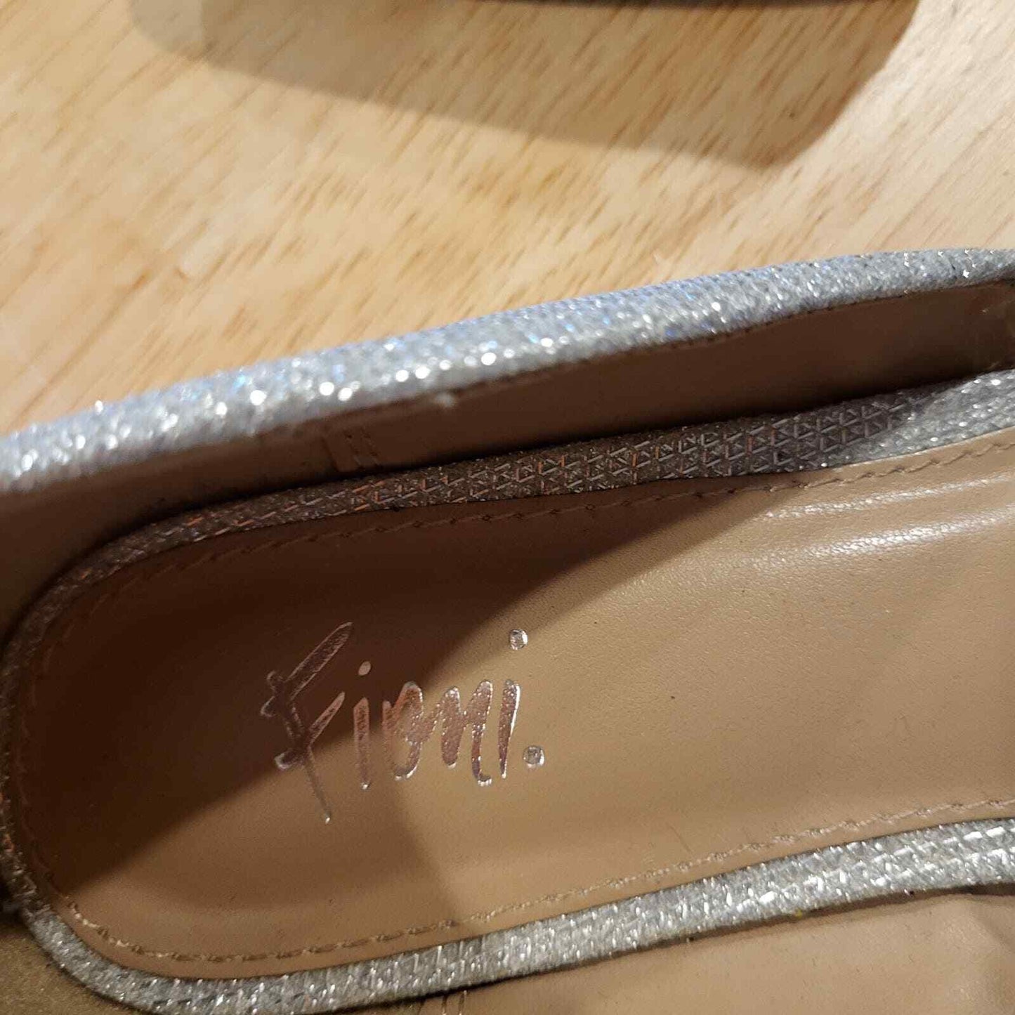 Silver metallic pointed toe open side flats 8