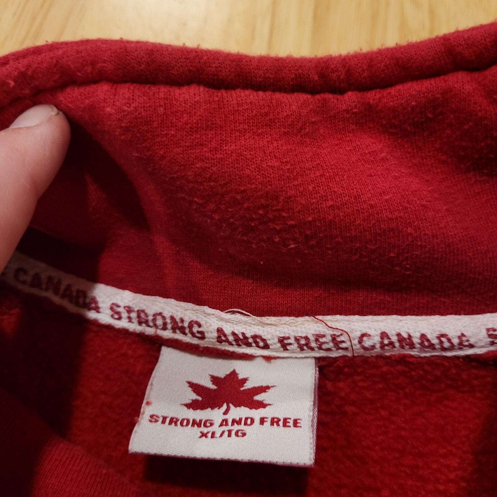 Red Strong and Free Full Zip Canada Sweatshirt Stripe Sleeves XL 25" P2P
